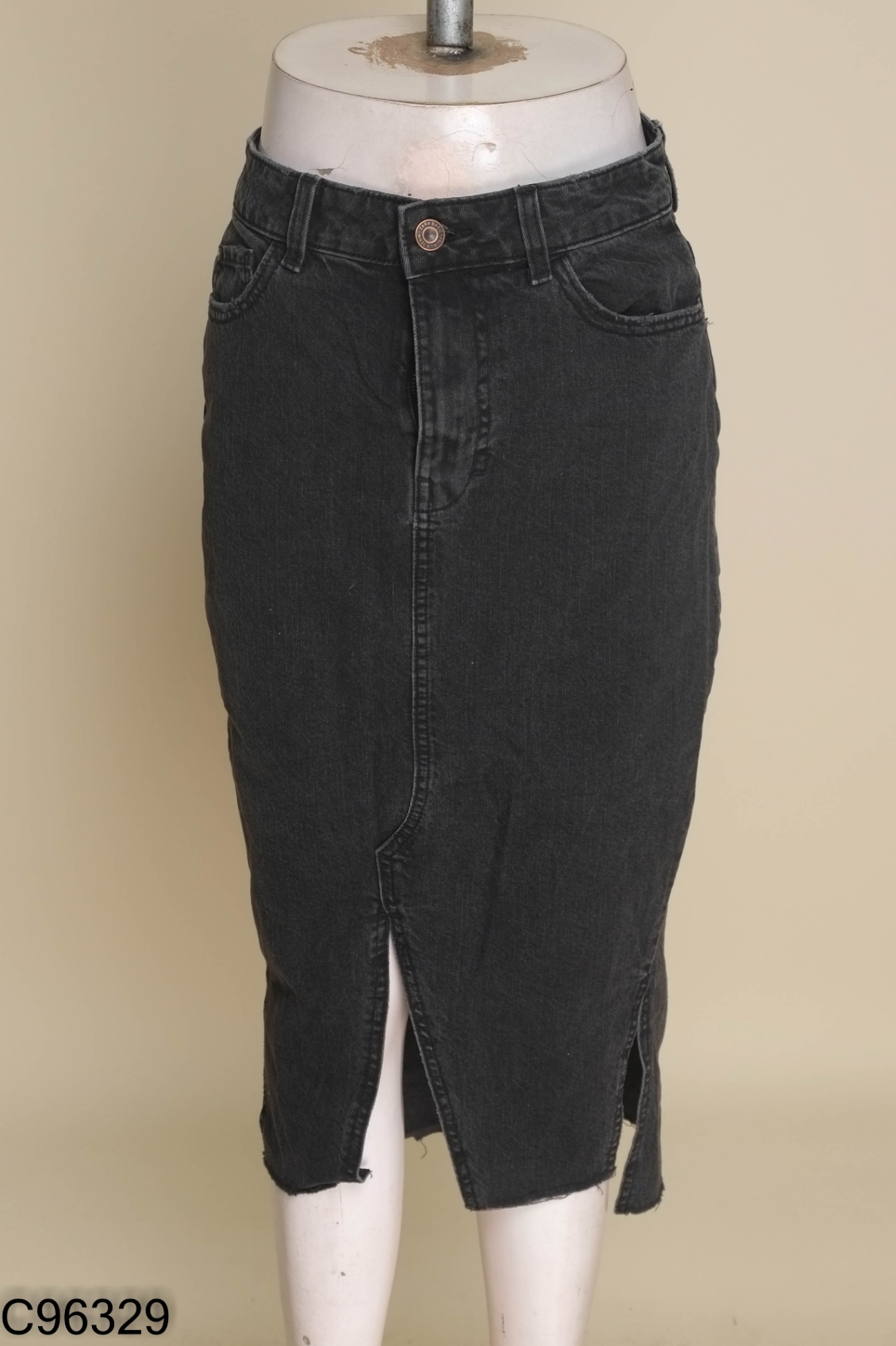 Chân váy jeans ZARA xám đen