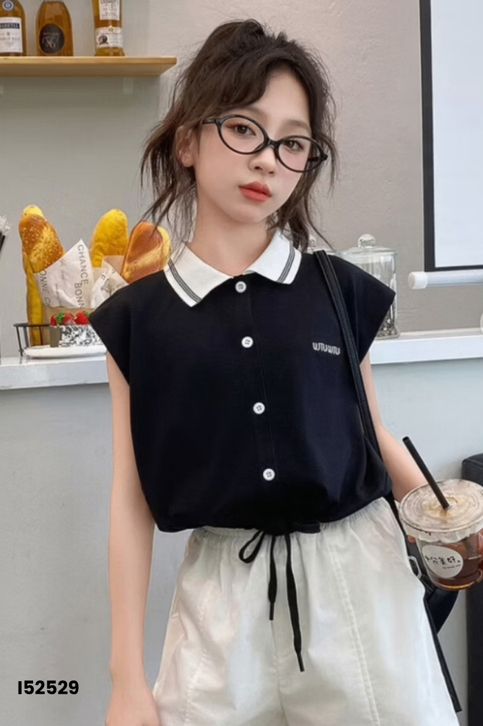 Áo len mongtoghi đen cổ be