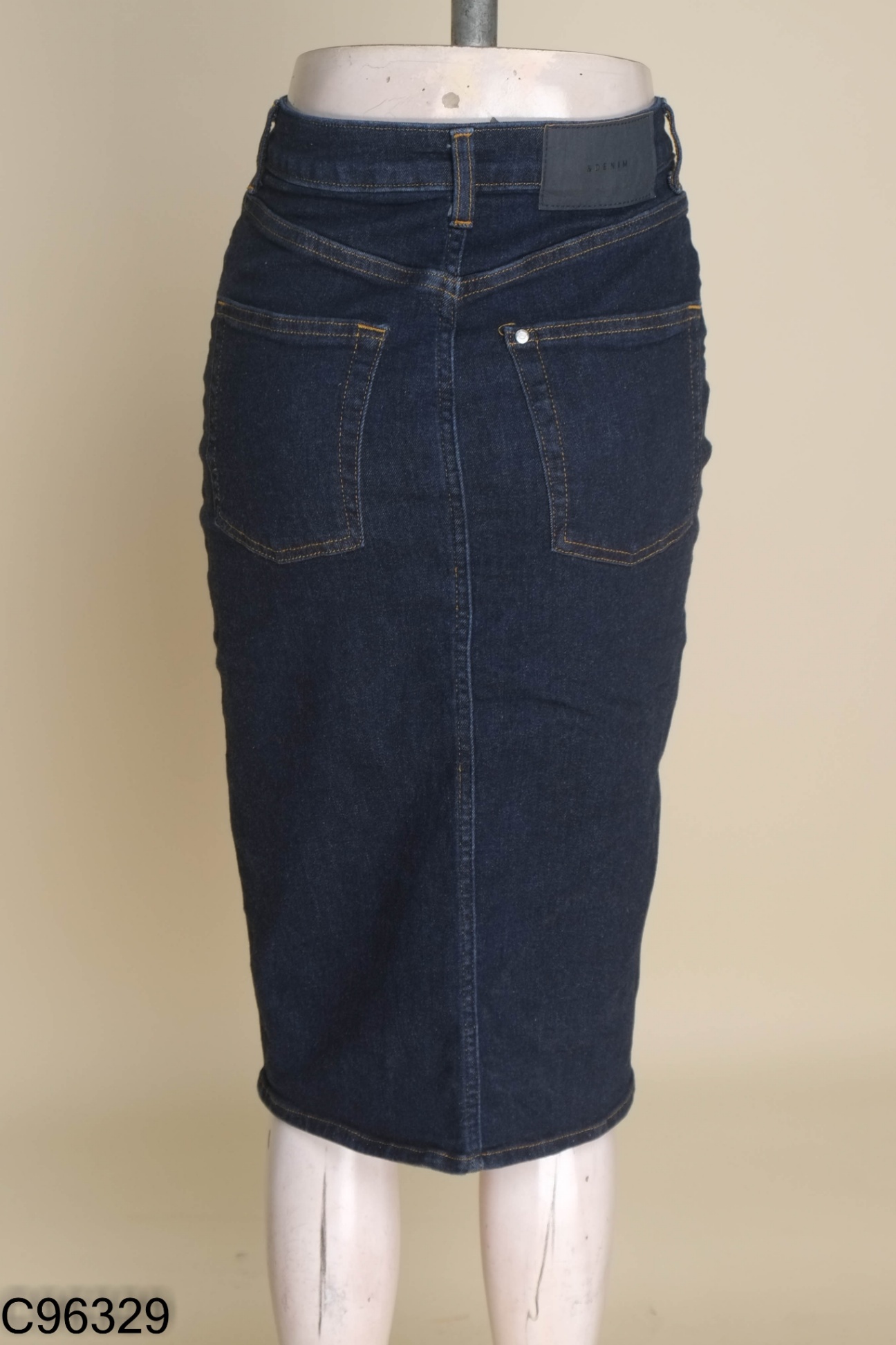 Chân váy jeans HM xanh kéo khóa