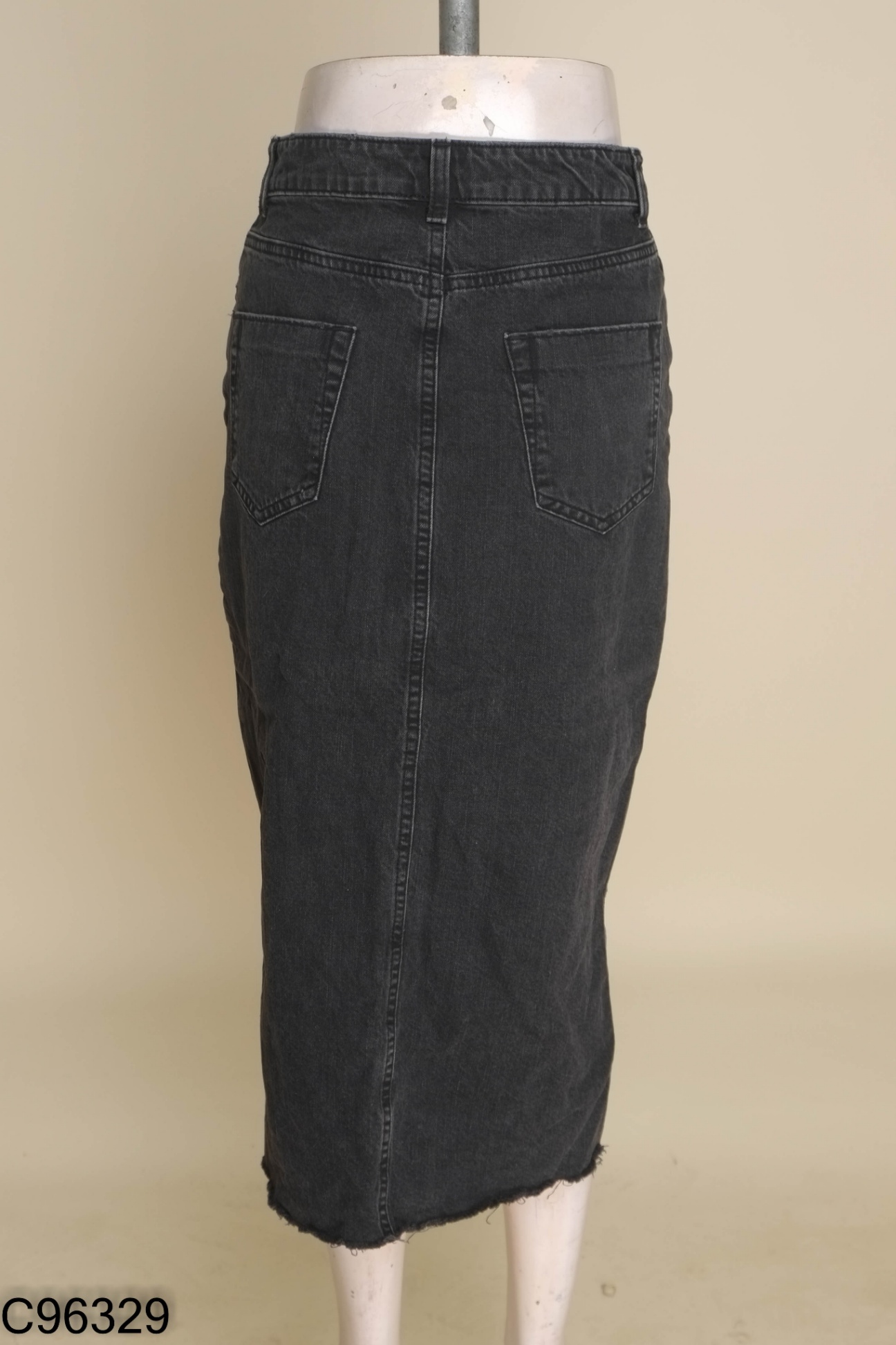 Chân váy jeans ZARA xám đen