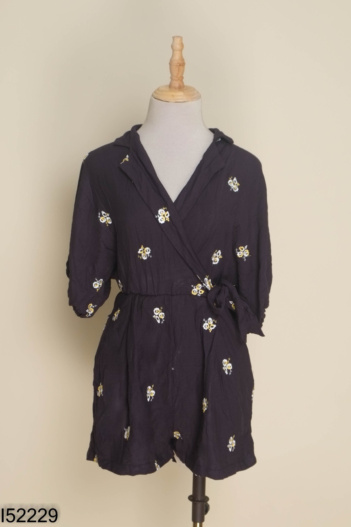 Jumpsuits đũi xanh than thêu hoa