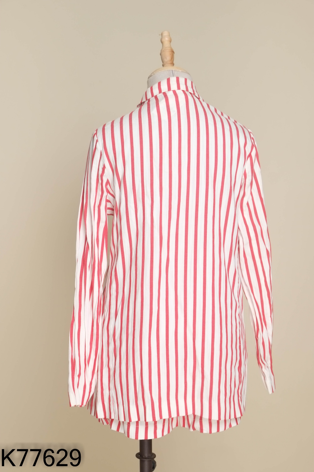 SET CECI CELA Blazer be kẻ đỏ + quần short