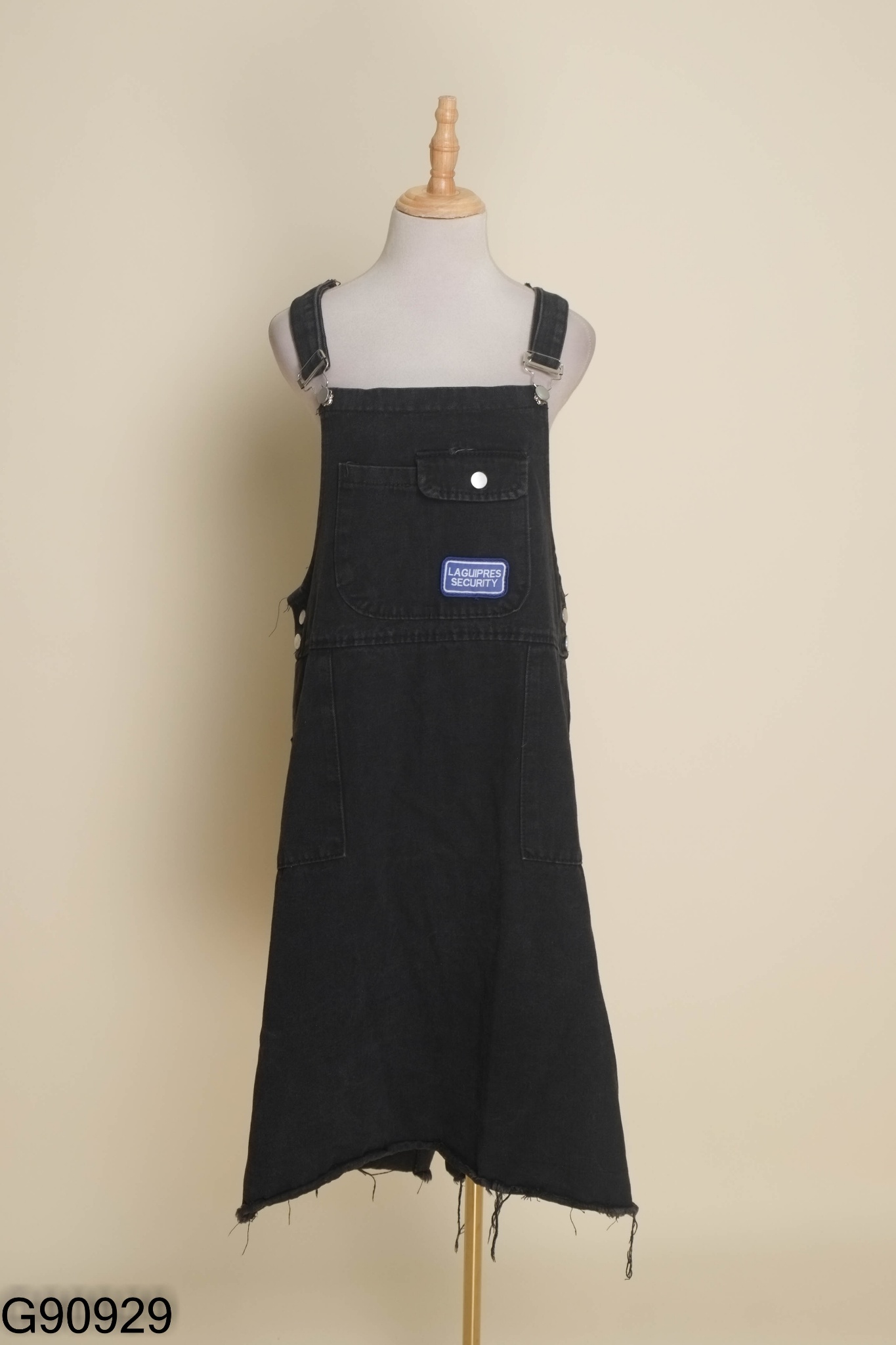 Váy yếm jeans đen trơn