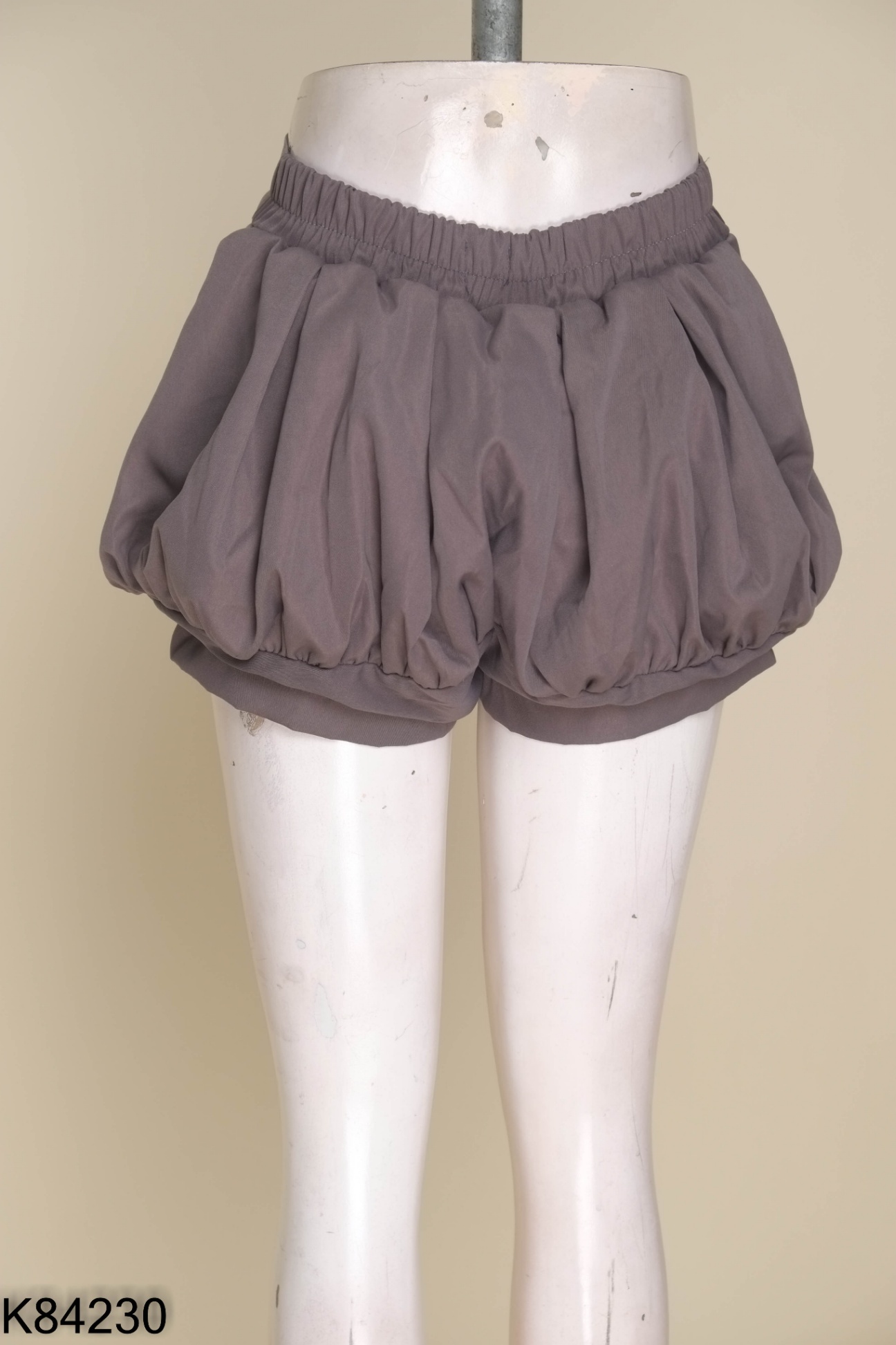 Quần short xám dáng bí KIDS