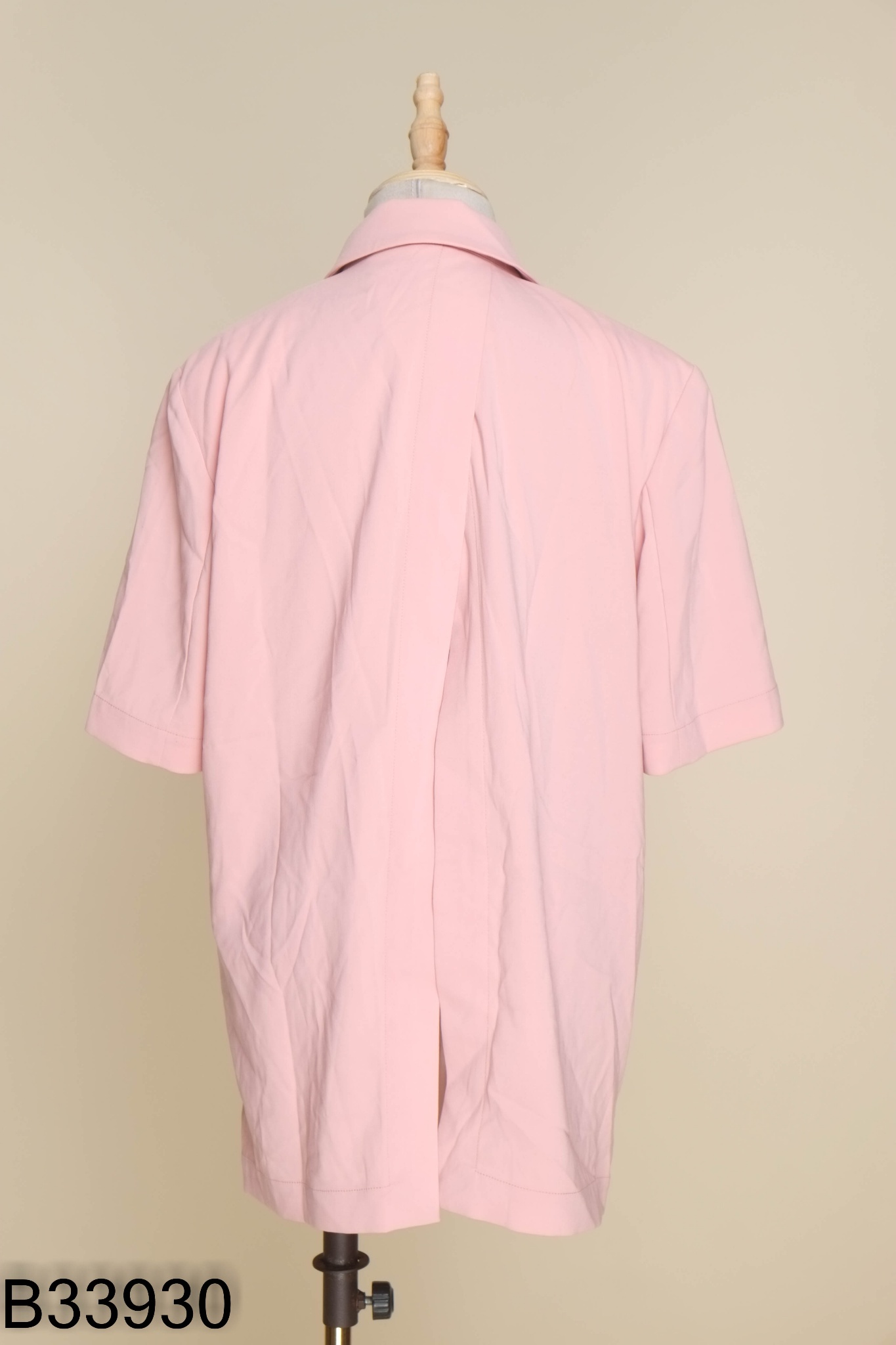 Áo blazer hồng LILY ngắn tay xẻ lưng