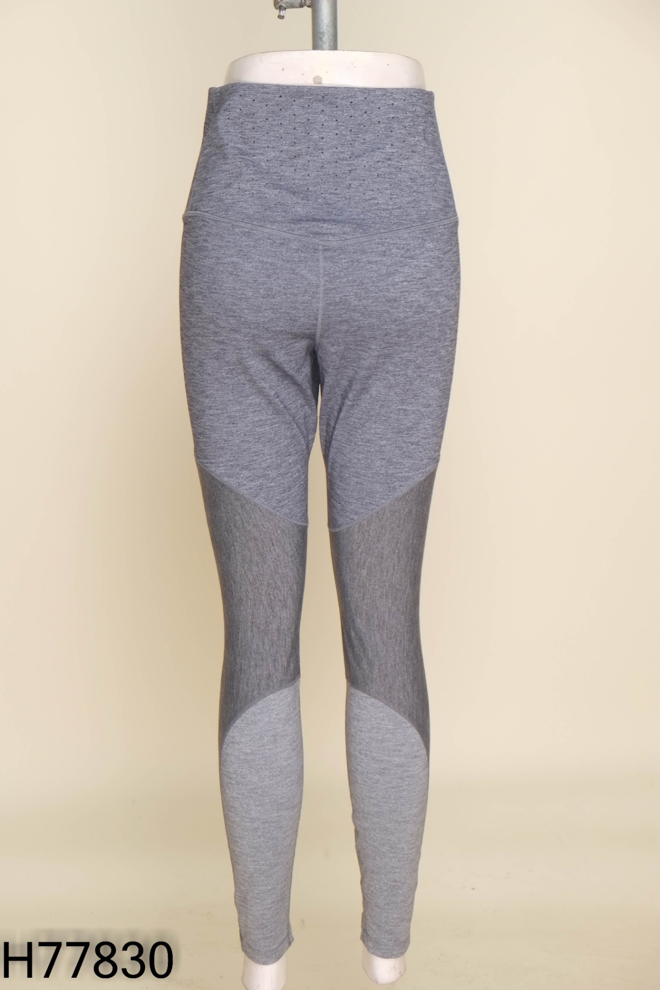 Quần tập NIKE xám tiêu