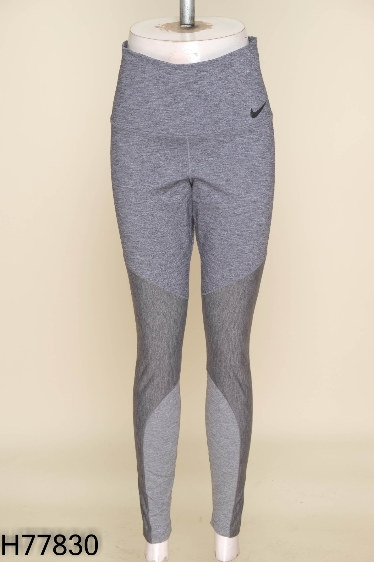 Quần tập NIKE xám tiêu