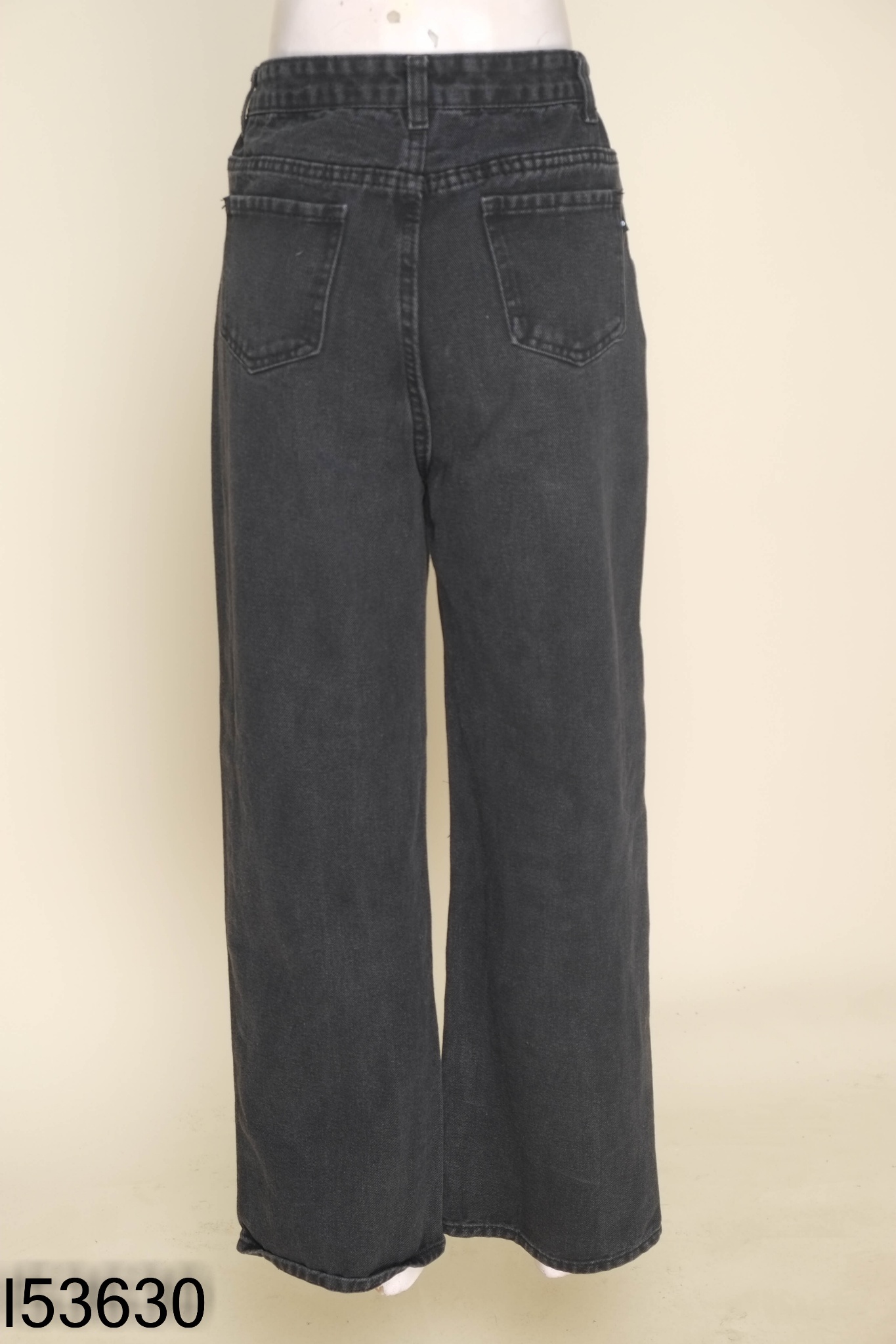 Quần jeans đen trơn