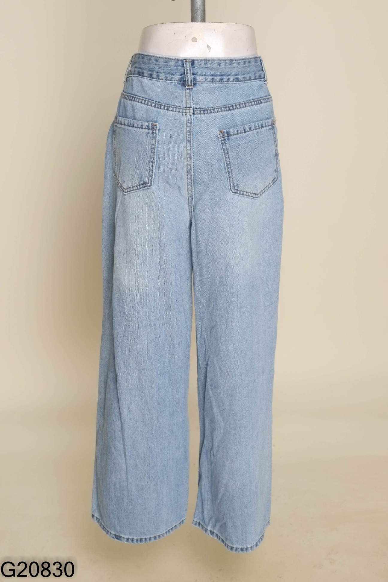 Quần jeans trơn xanh nhạt