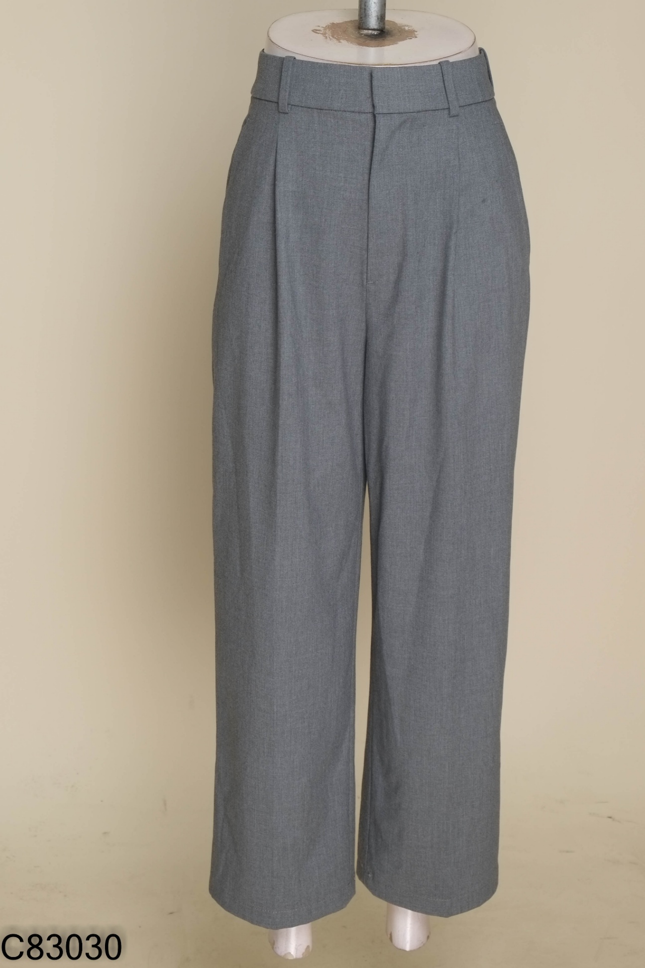 Quần UNIQLO xám trơn