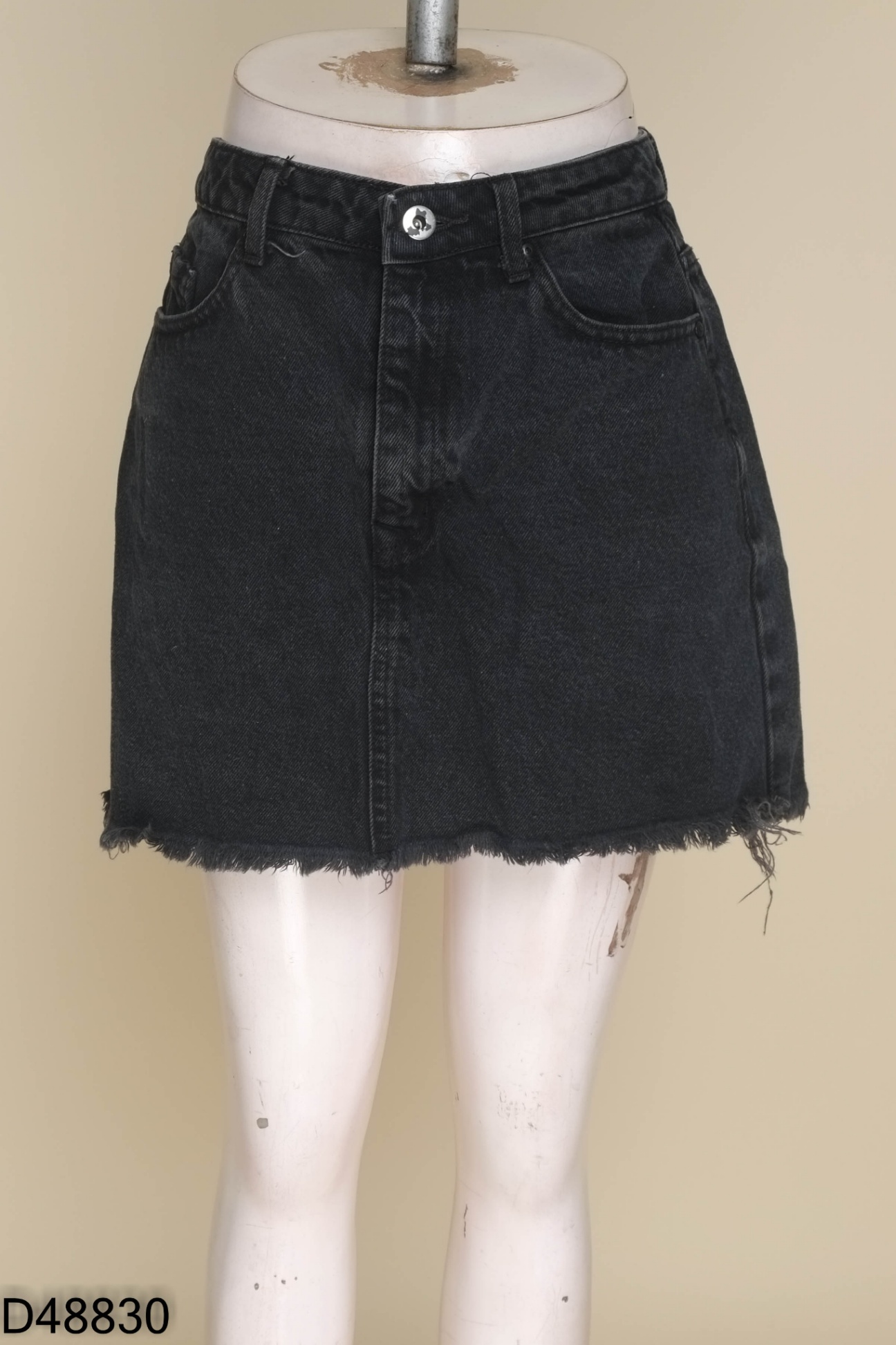 Chân váy HIGHCUT jeans đen xám