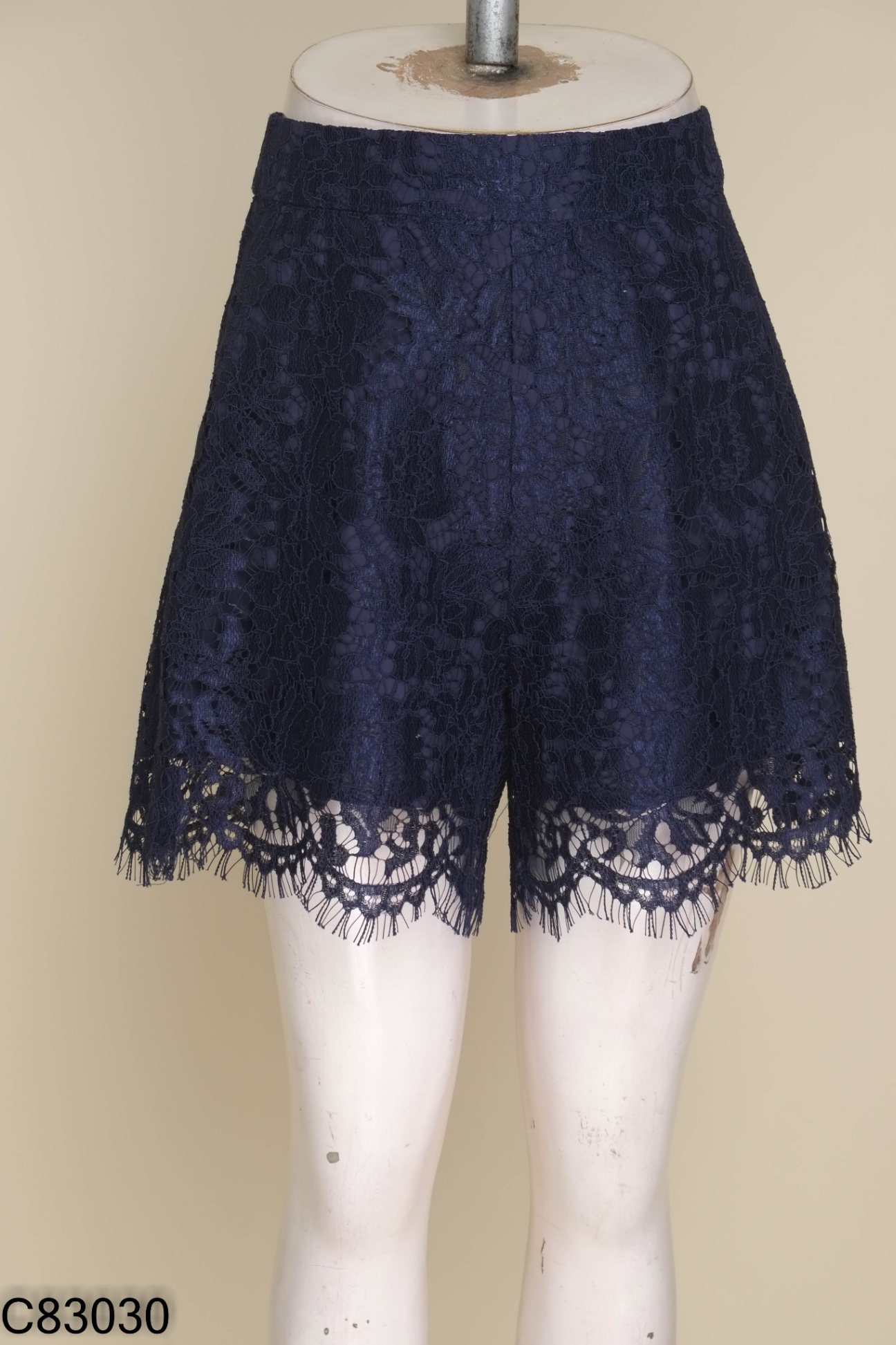 Quần shorts VIET HOANG BICH ren xanh than