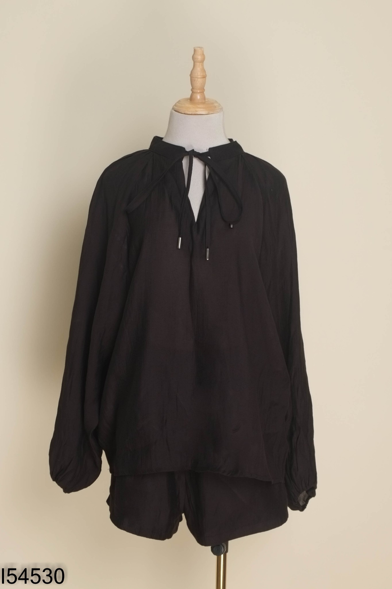 Set đũi đen áo + quần shorts