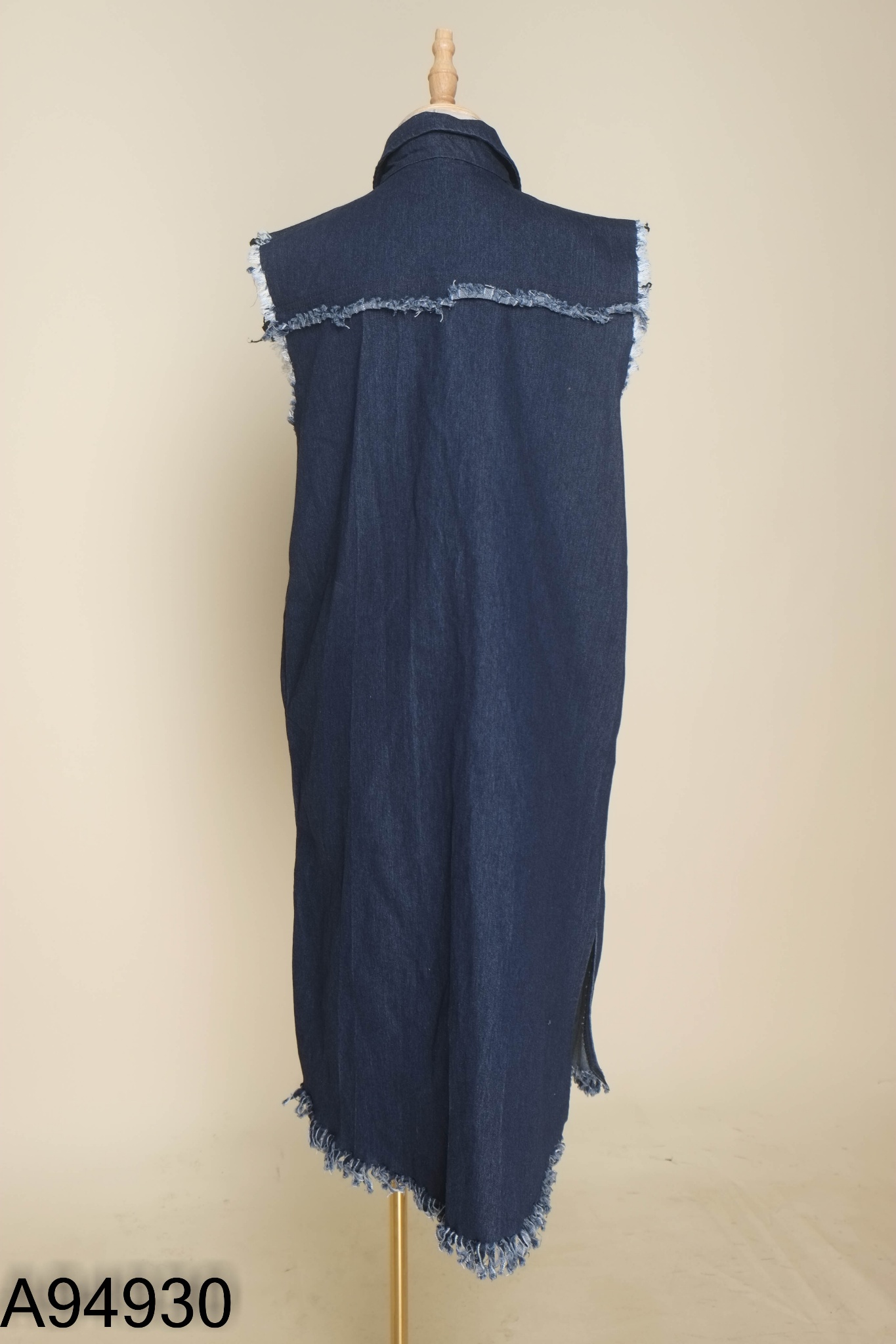 Váy jeans xanh tua rua