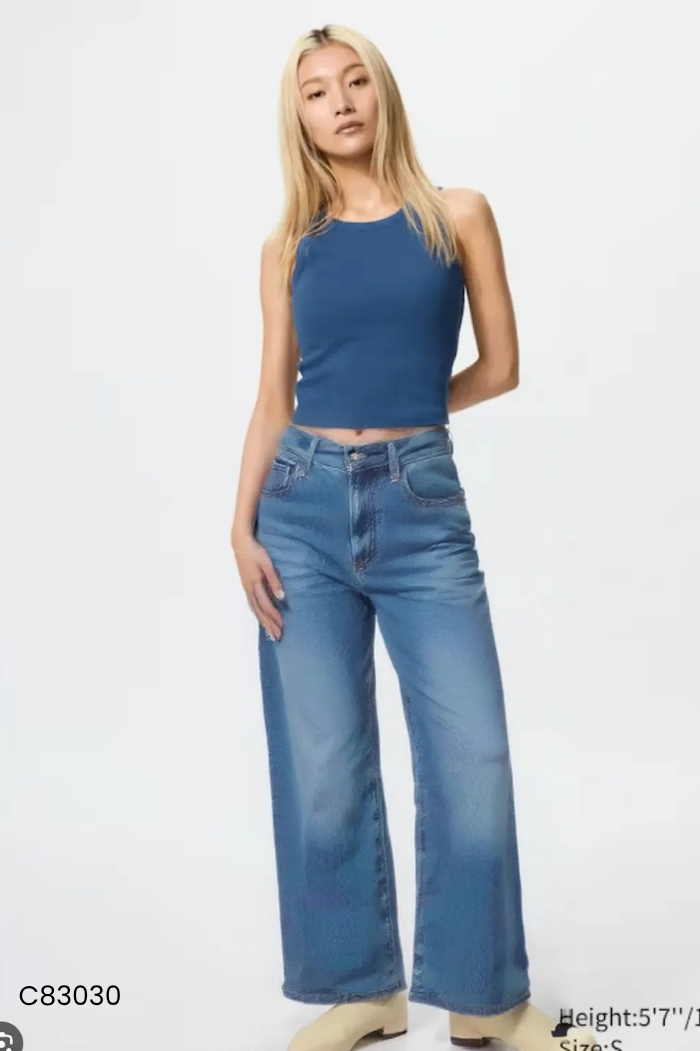 Quần jeans UNIQLO xanh trơn