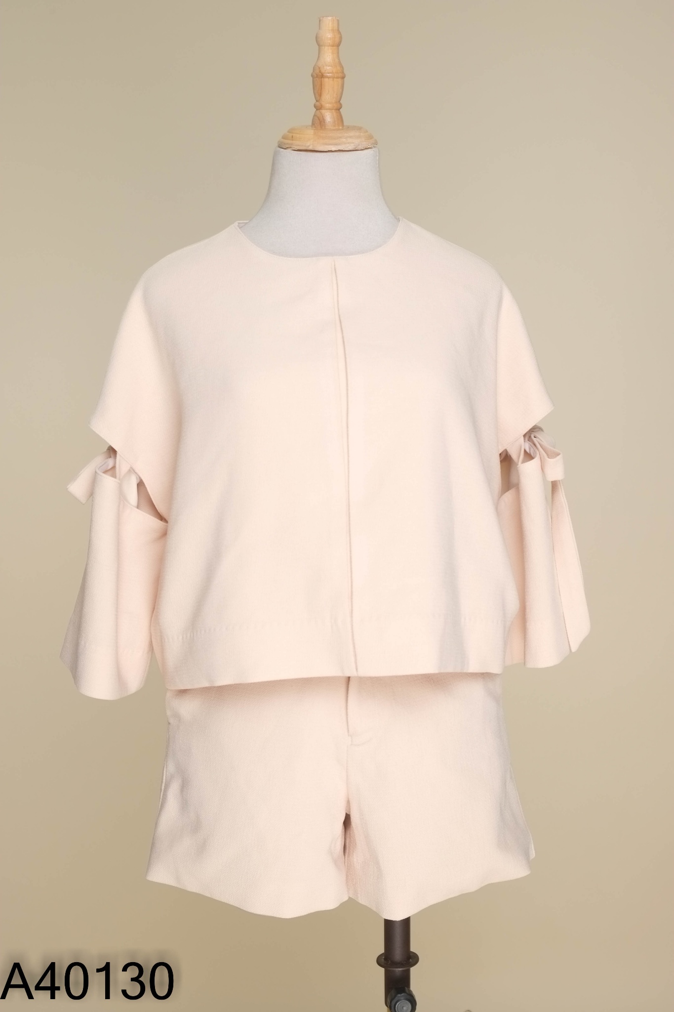 Set Áo LIBE be tay nơ + quần shorts