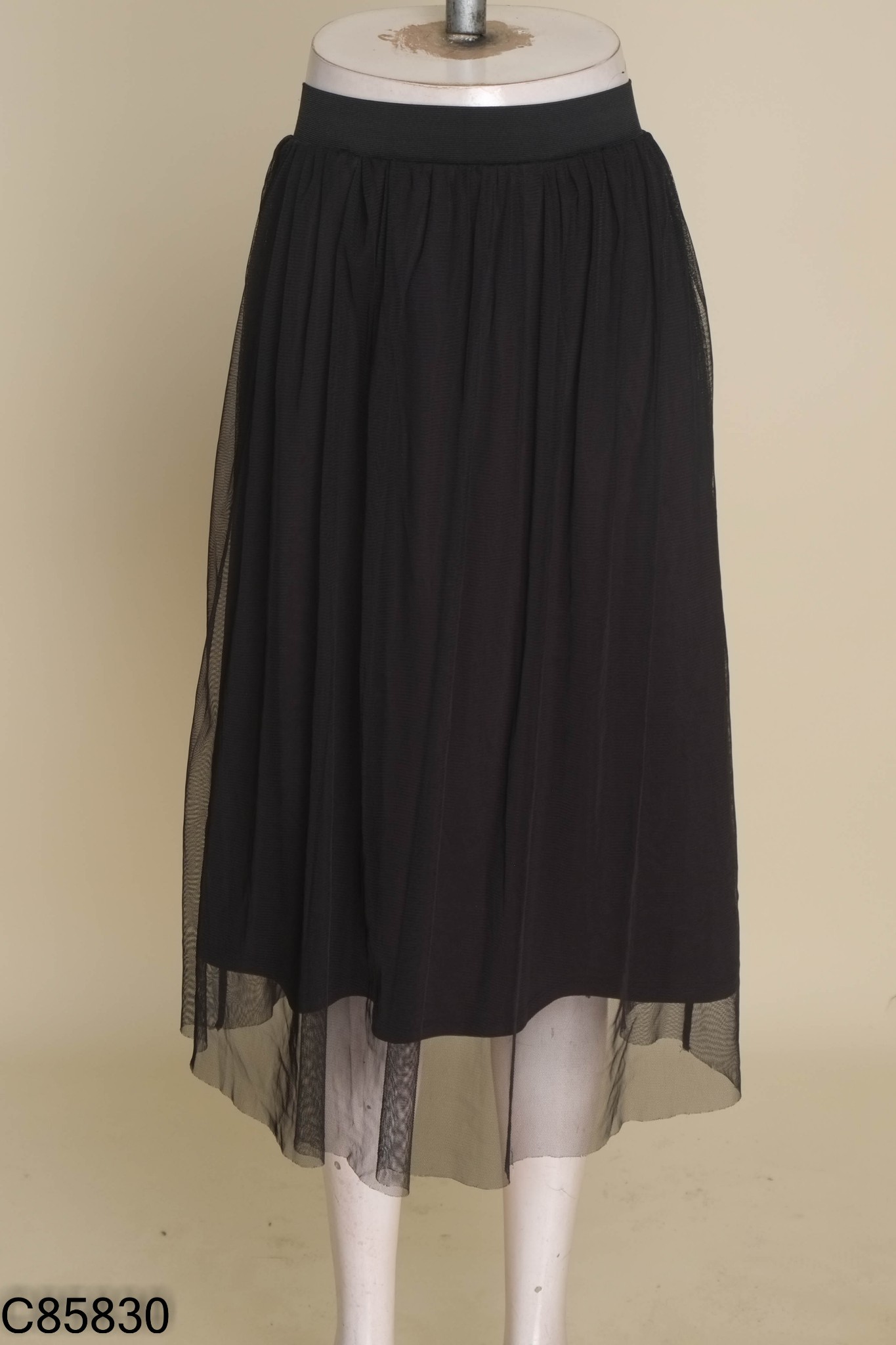 Chân váy HM lưới đen