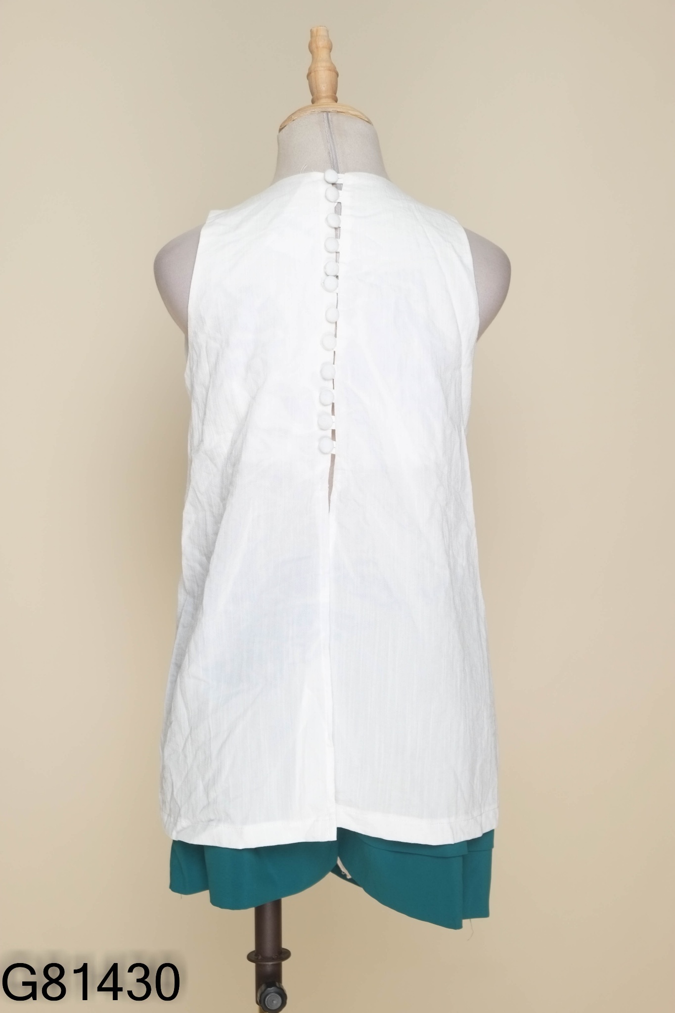 Set Áo sát nách trắng + quần shorts