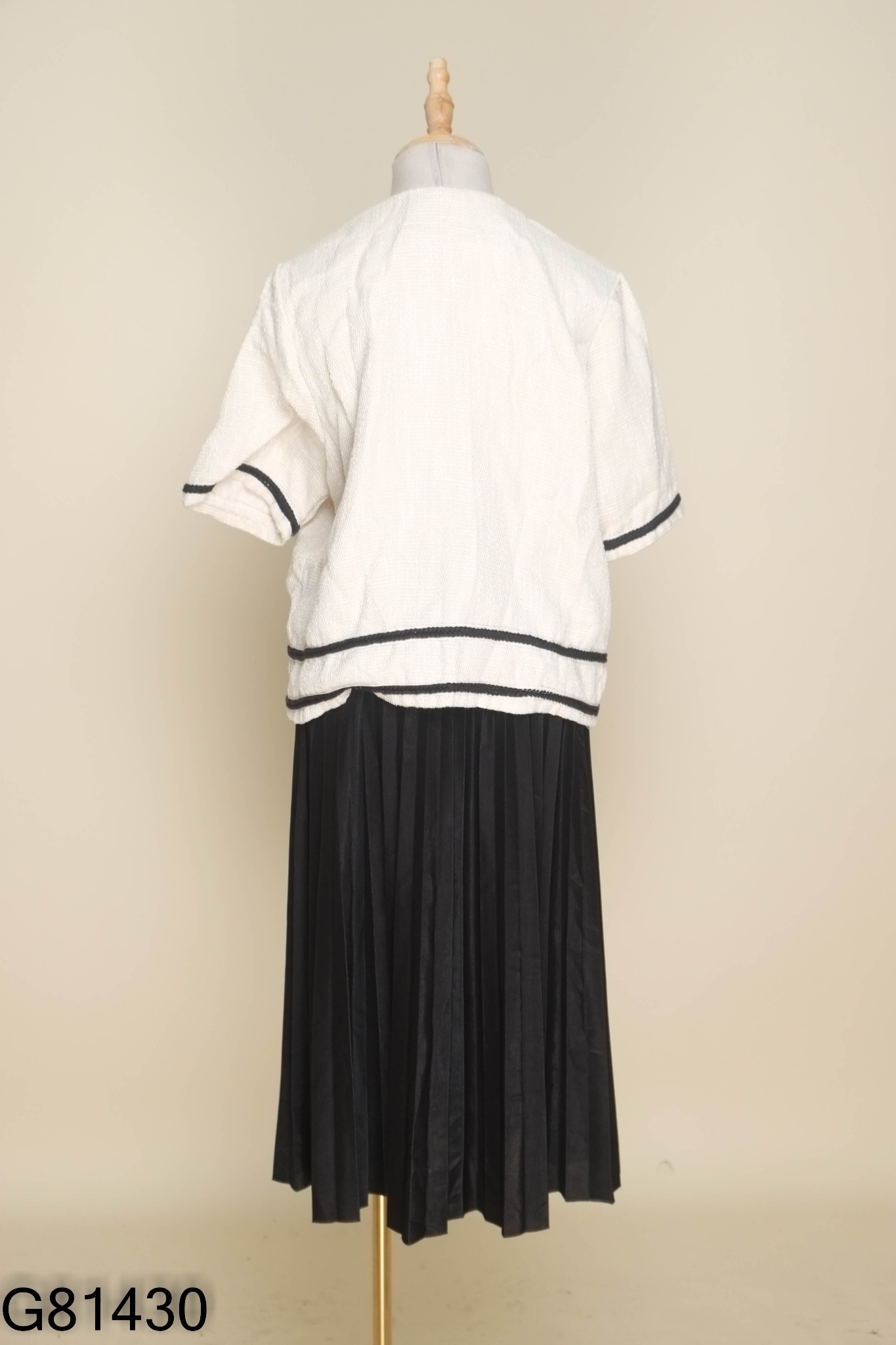 Set Áo dạ be ngắn tay + chân váy