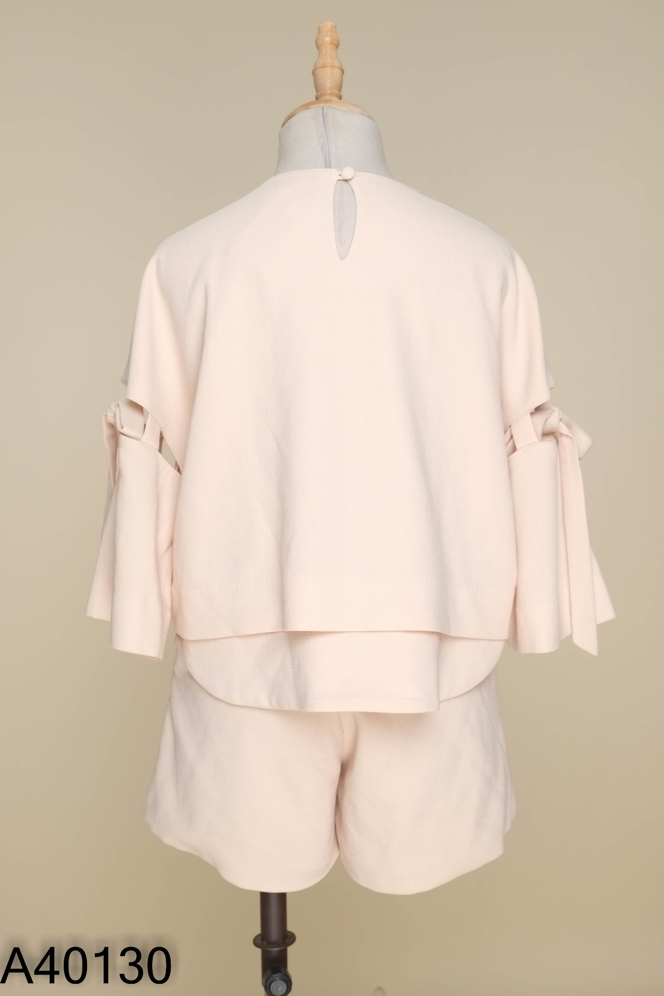 Set Áo LIBE be tay nơ + quần shorts