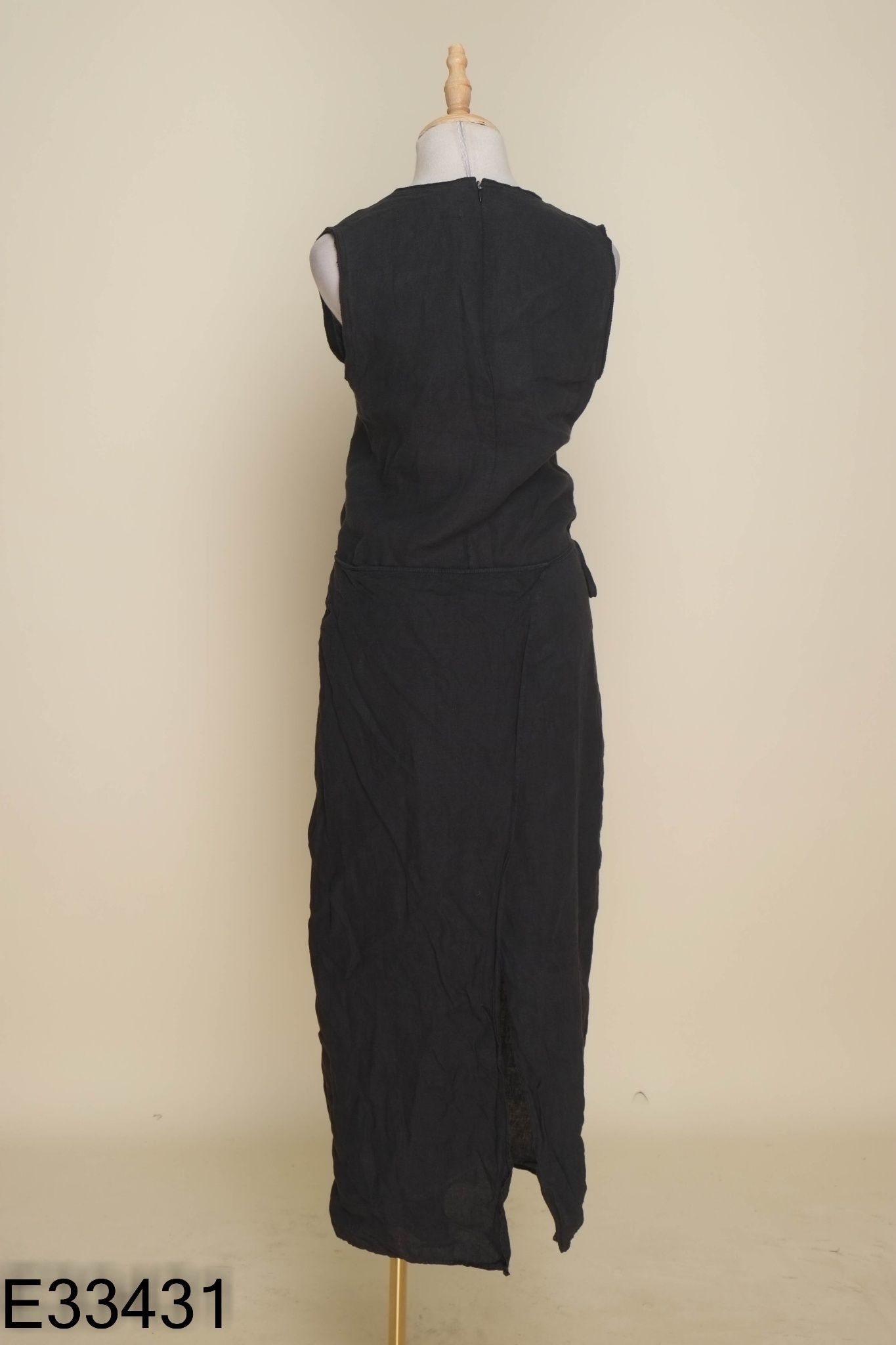 Váy ZARA sát nách linen đen