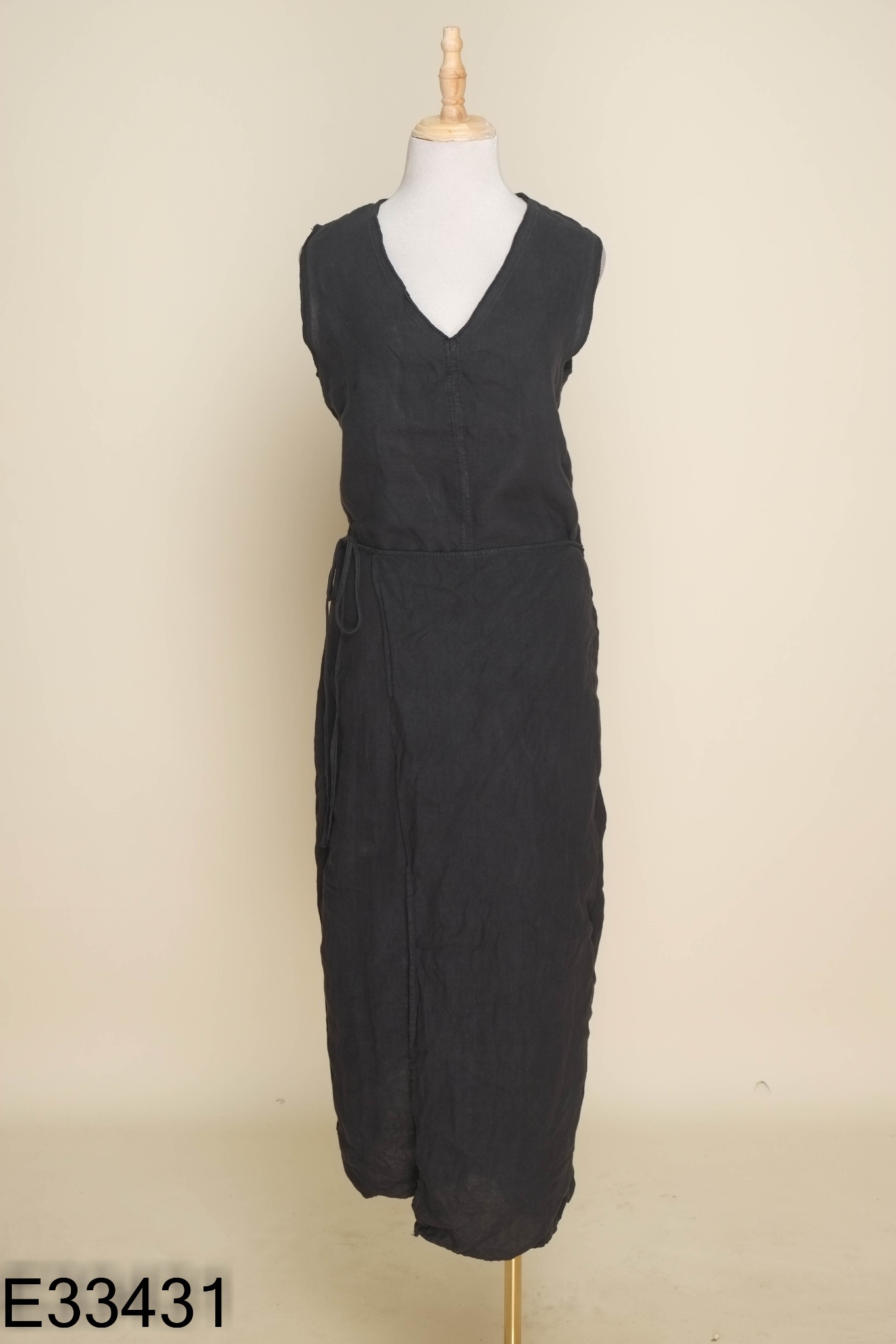 Váy ZARA sát nách linen đen