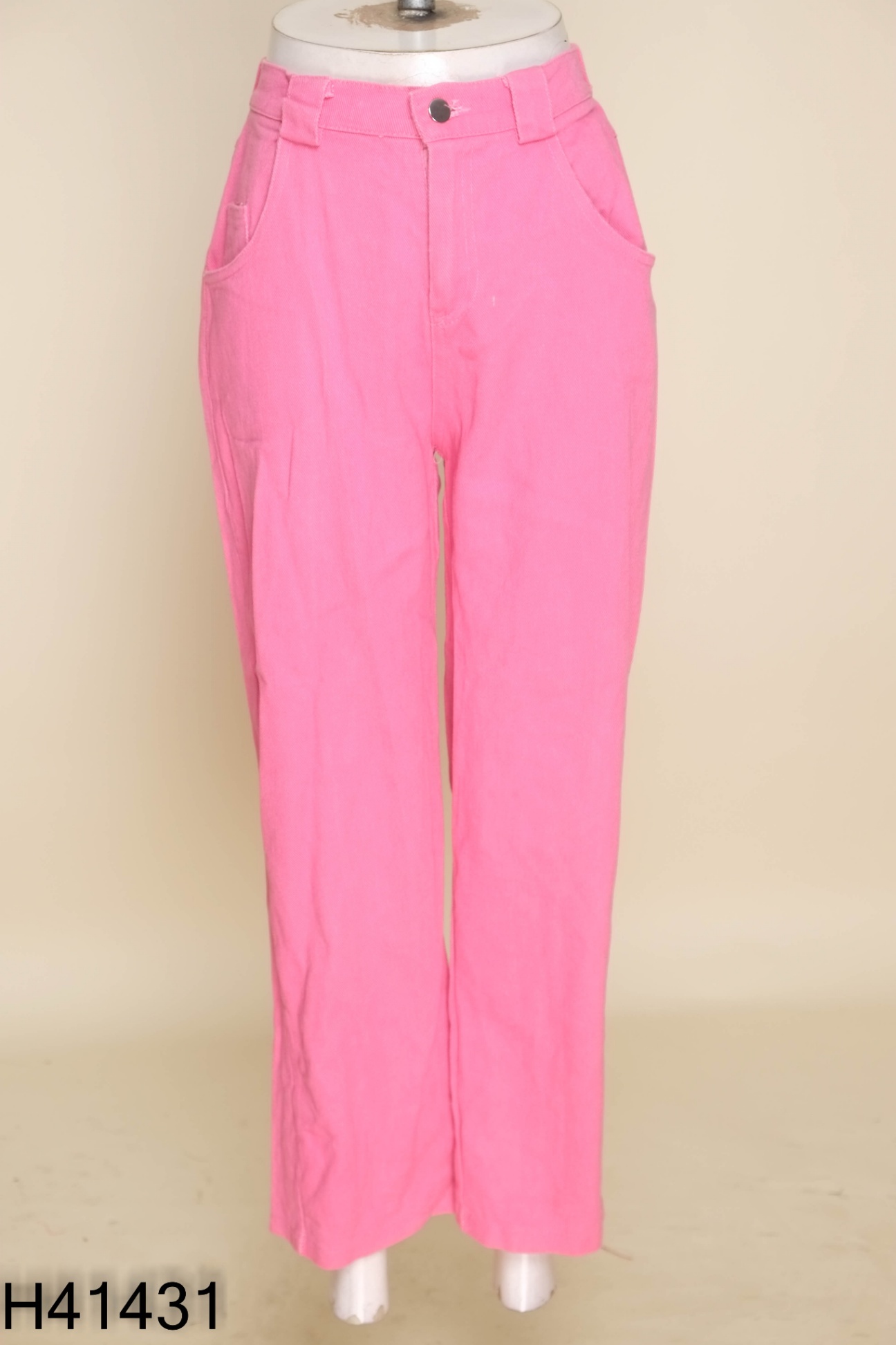 Quần jeans hồng trơn
