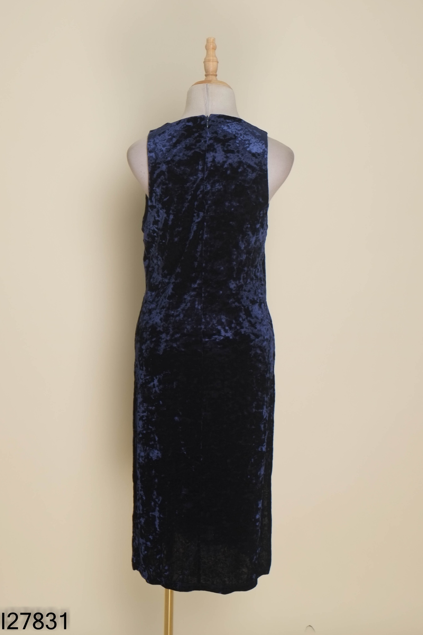 Váy FOREVER 21 sát nách nhung xanh