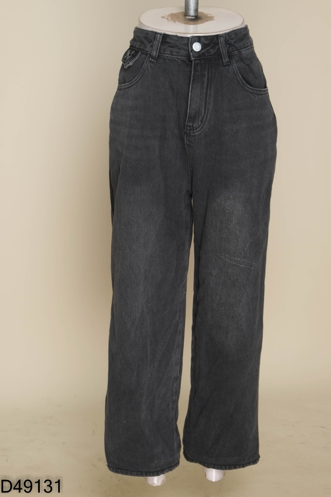 Quần jeans đen trơn