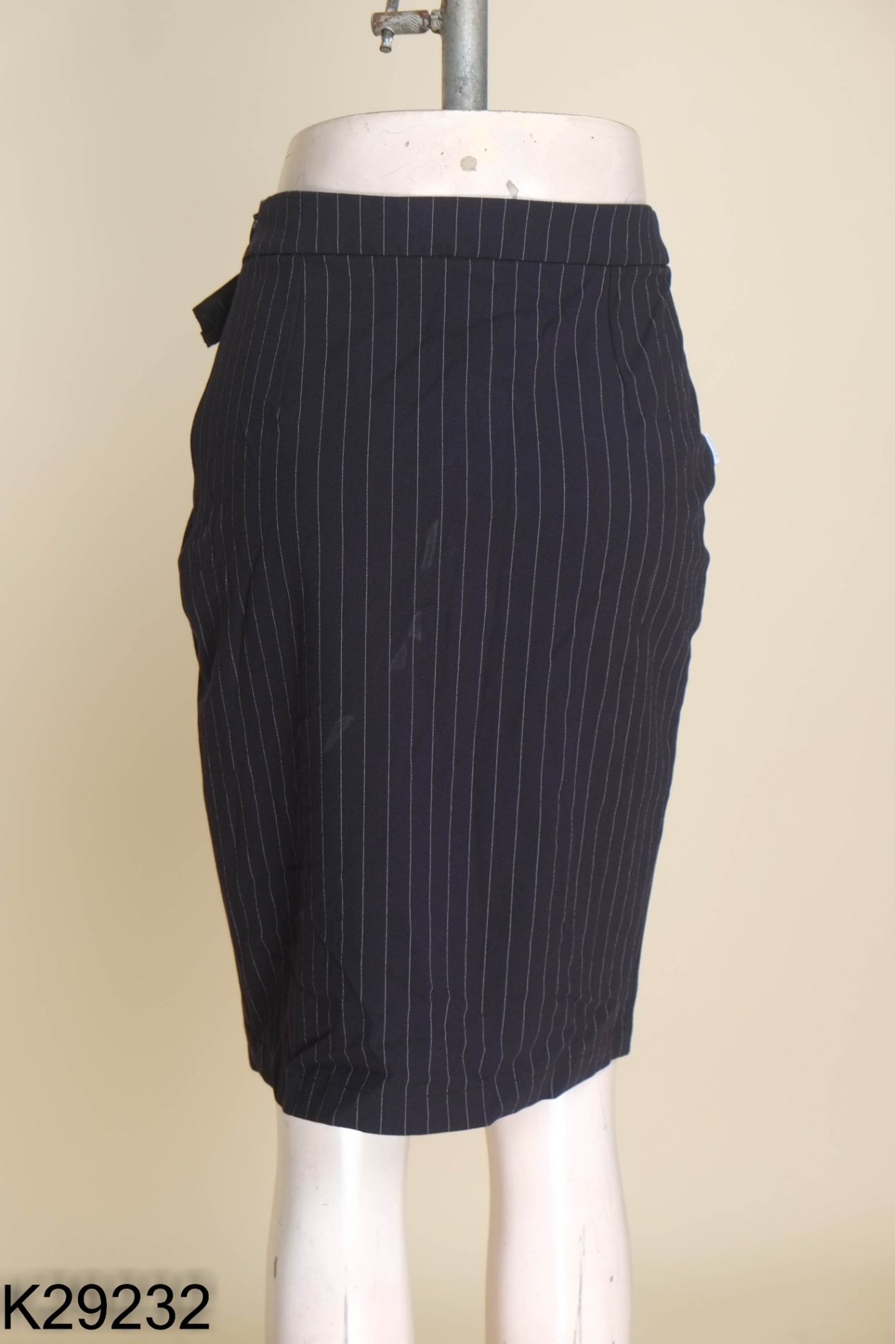 Chân váy MINZ xanh than sọc