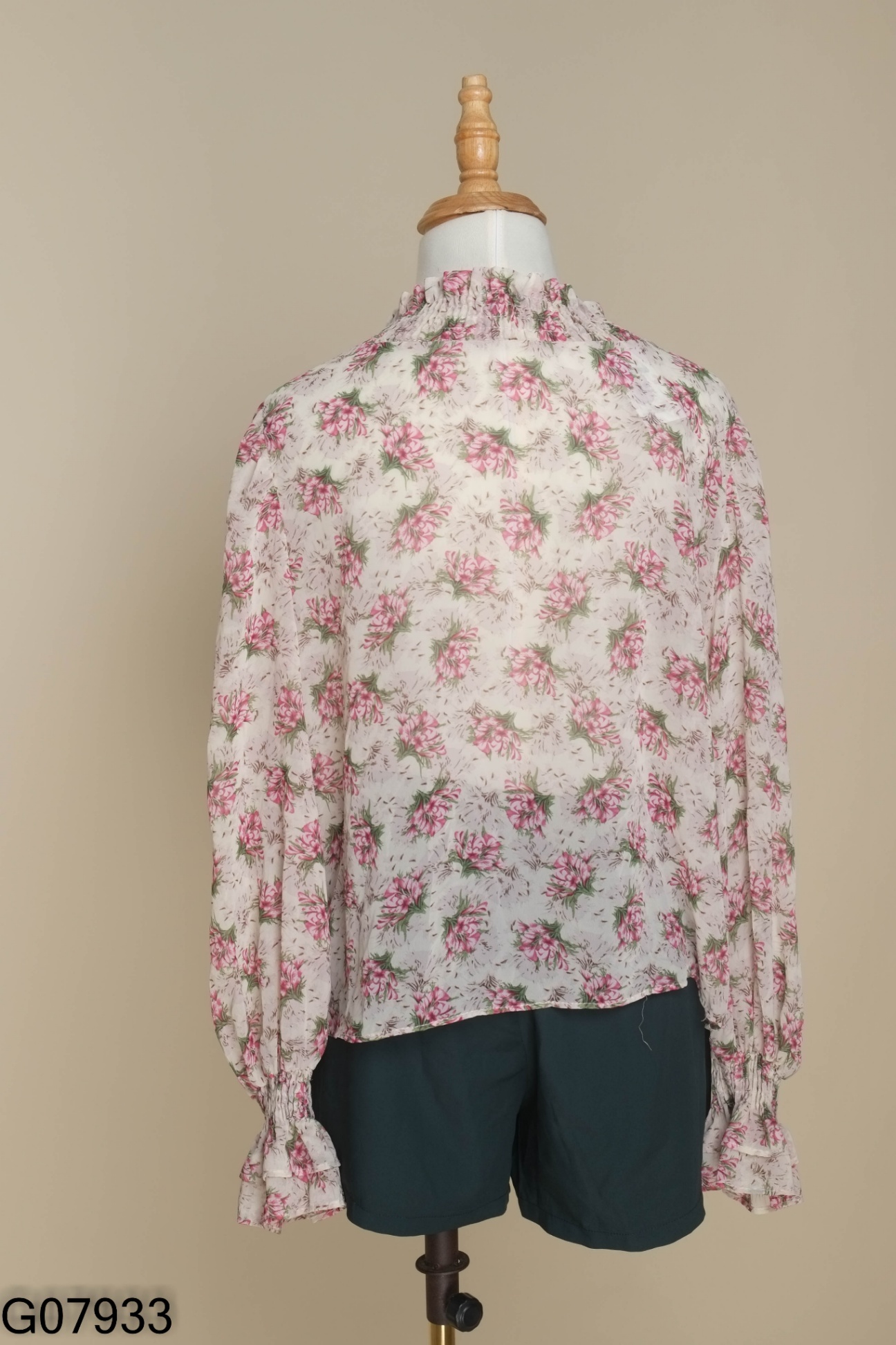 SET Áo be dài tay + quần short xanh