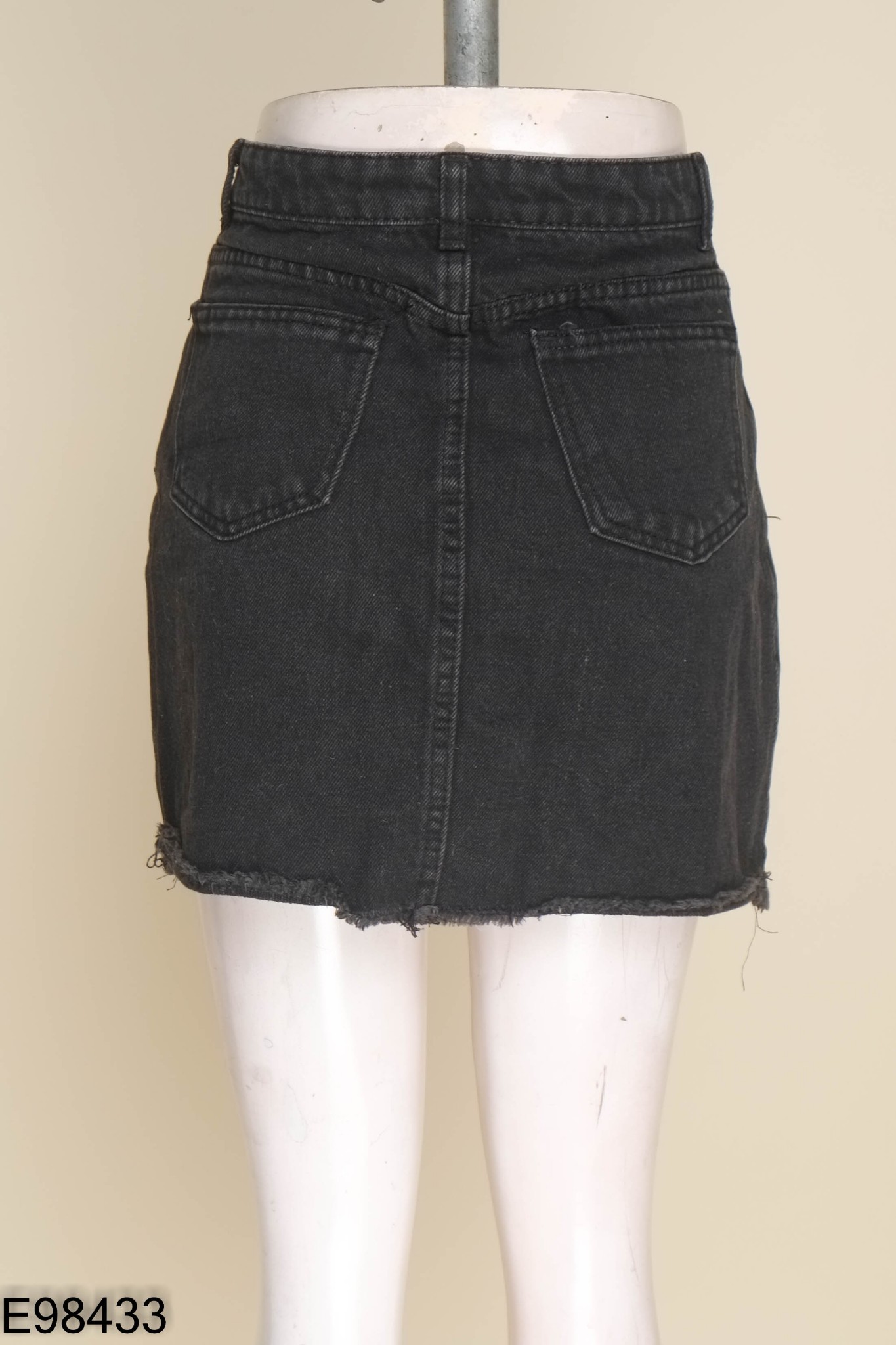 Chân váy TÍ NGOAN jeans đen
