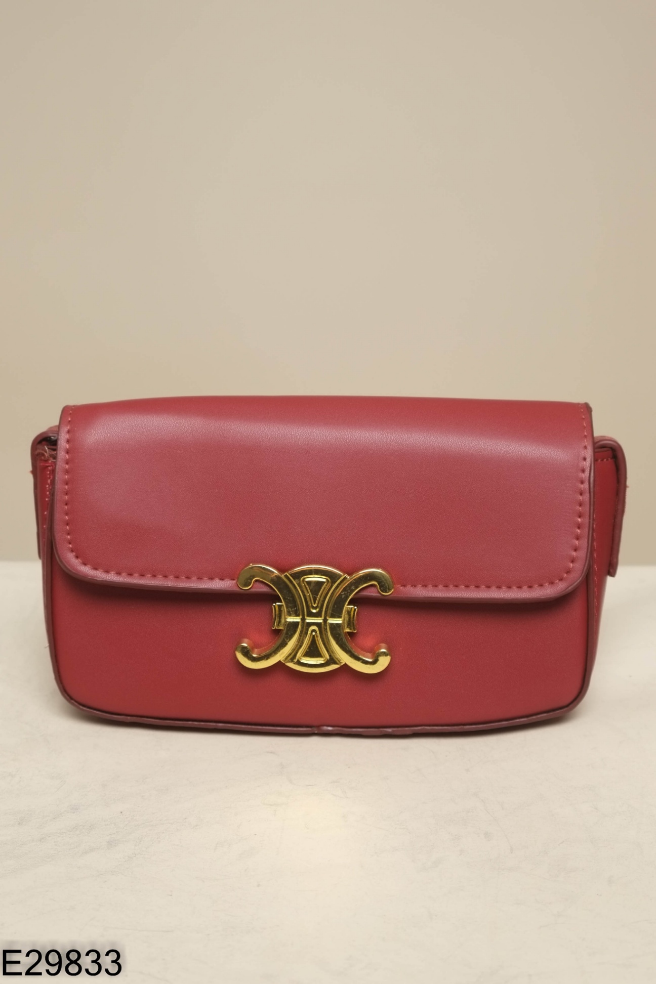 NEW Túi xách đỏ khoá vàng