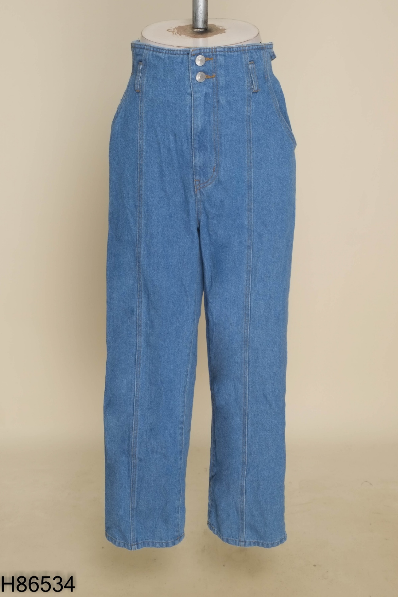 Quần jeans xanh gân giữa 2 cúc