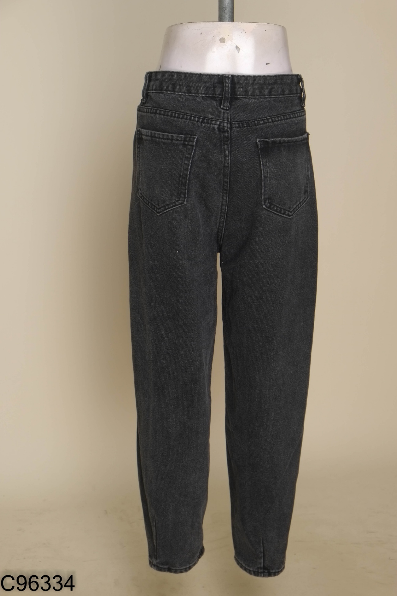Quần jeans xám dáng baggy
