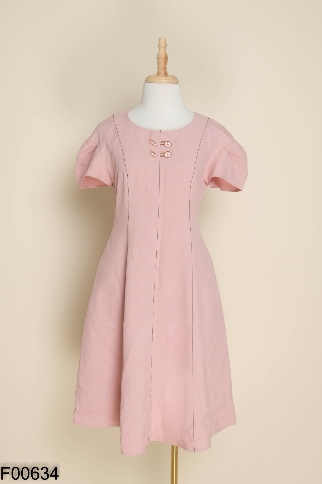 Váy GUMAC hồng trơn thêu hoa