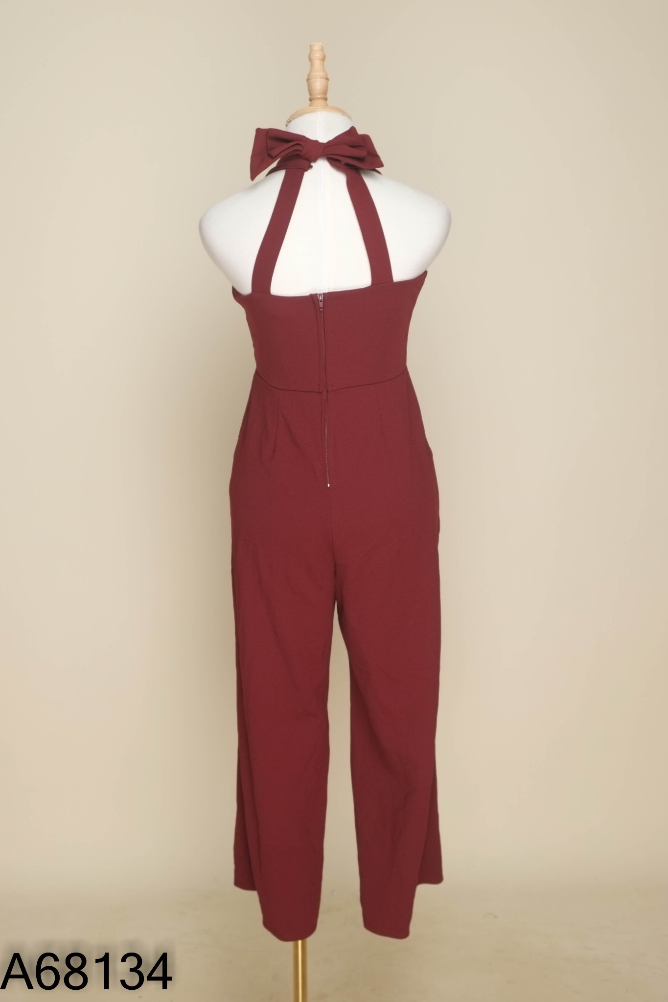 Jumpsuits đỏ cổ yếm quần dài