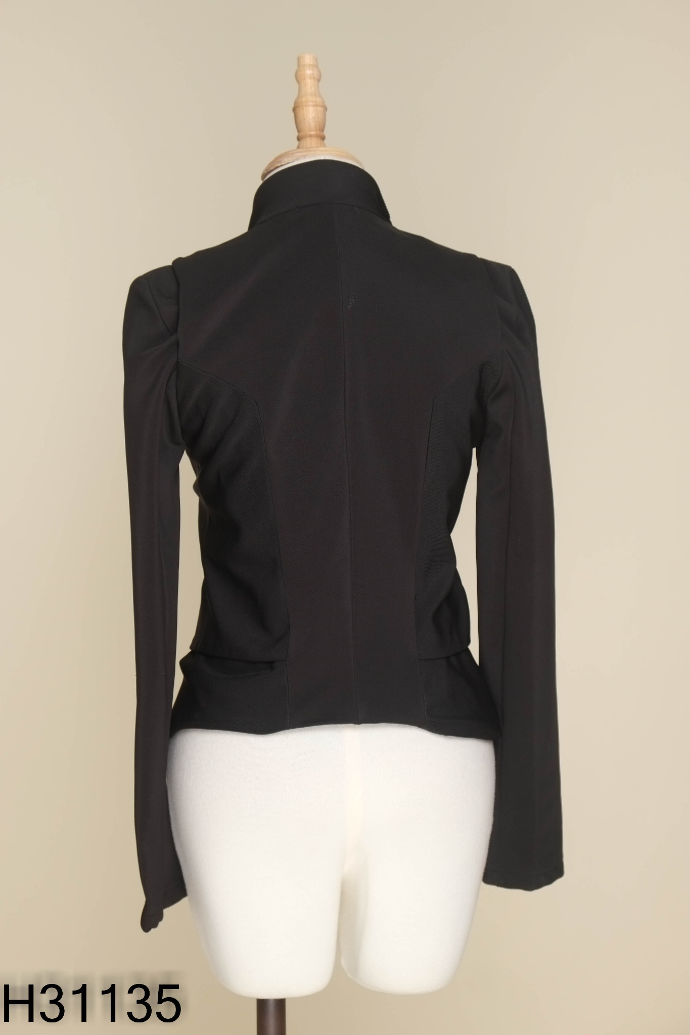 Áo khoác ZARA đen trơn