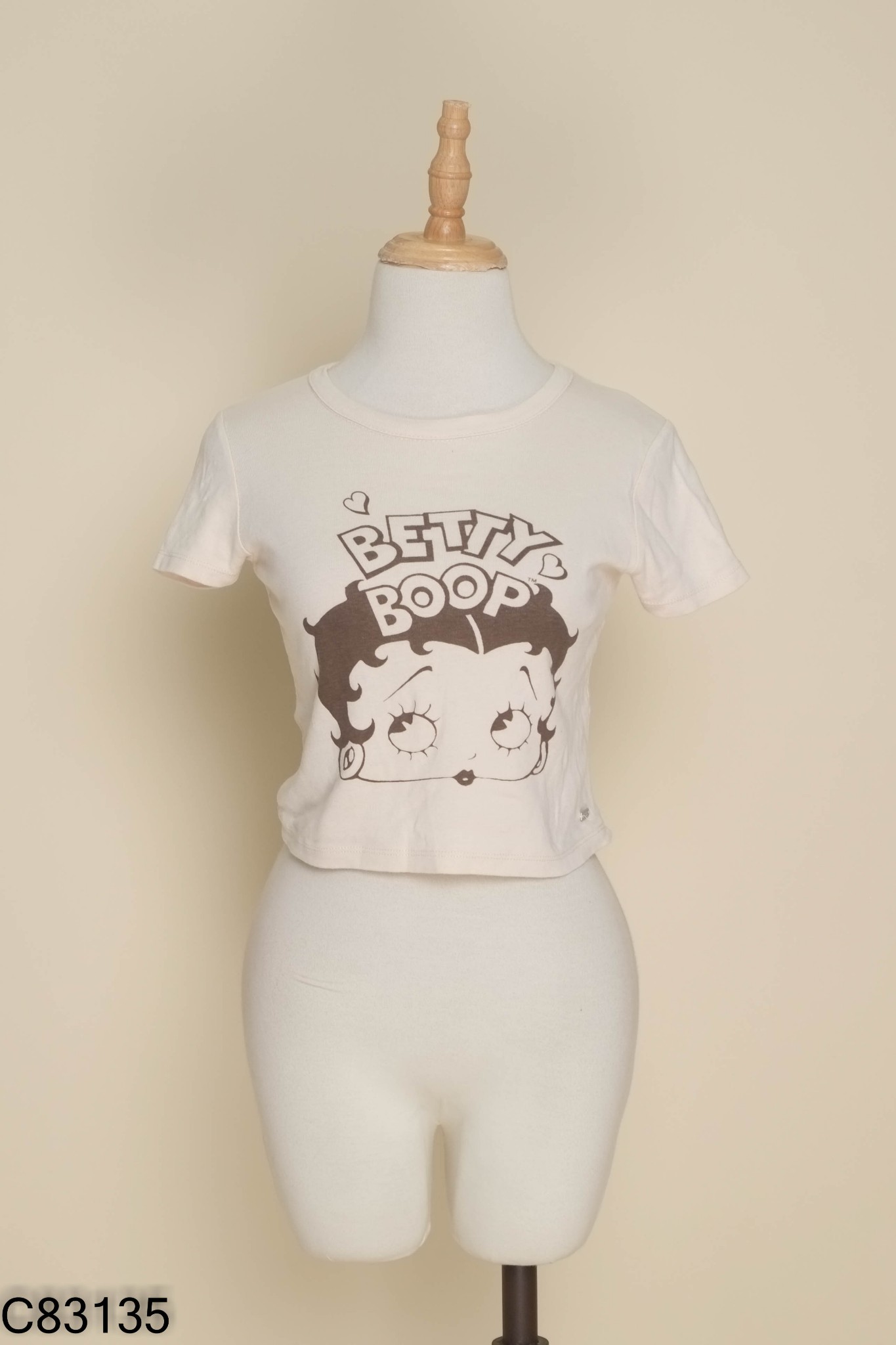 Áo babytee be PULL BEAR in hình