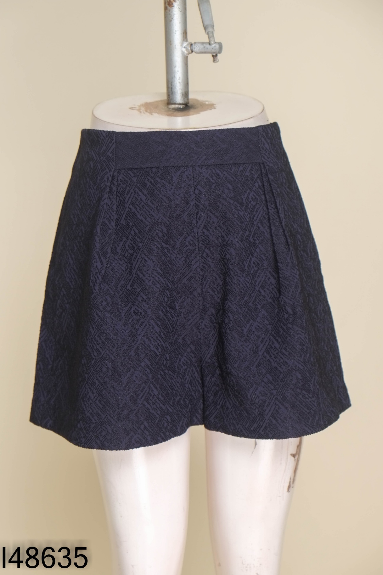 Quần shorts UP TO SECONDS xanh than