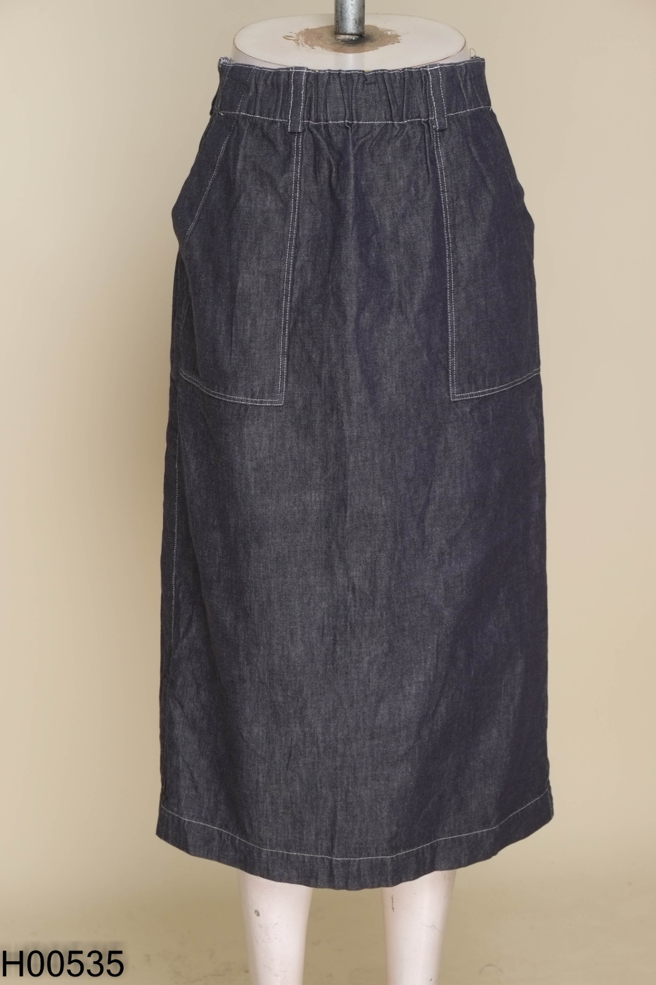 Chân váy jeans đen trơn