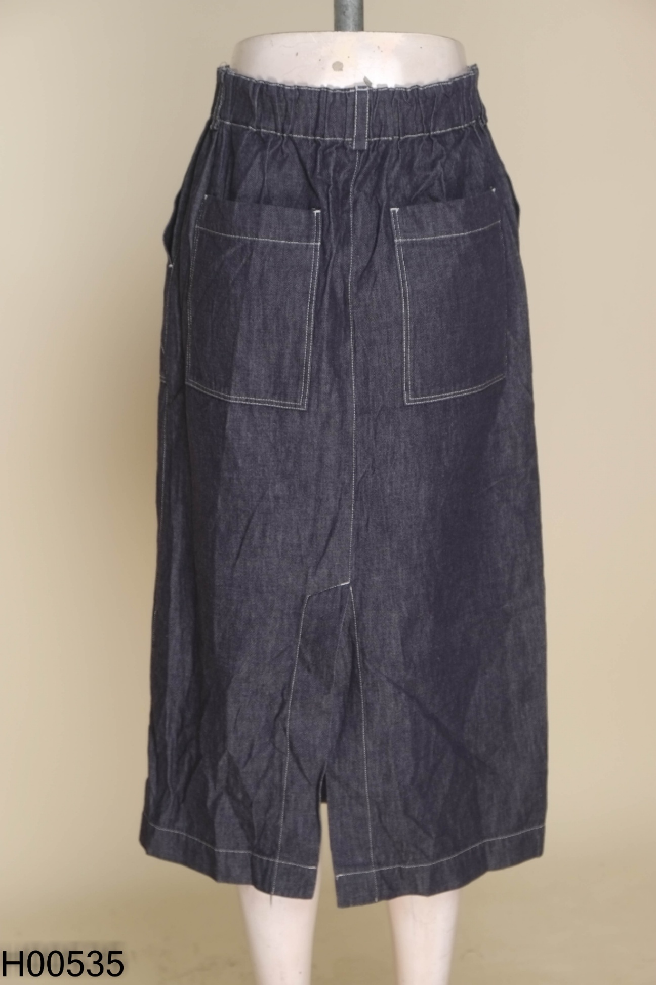 Chân váy jeans đen trơn