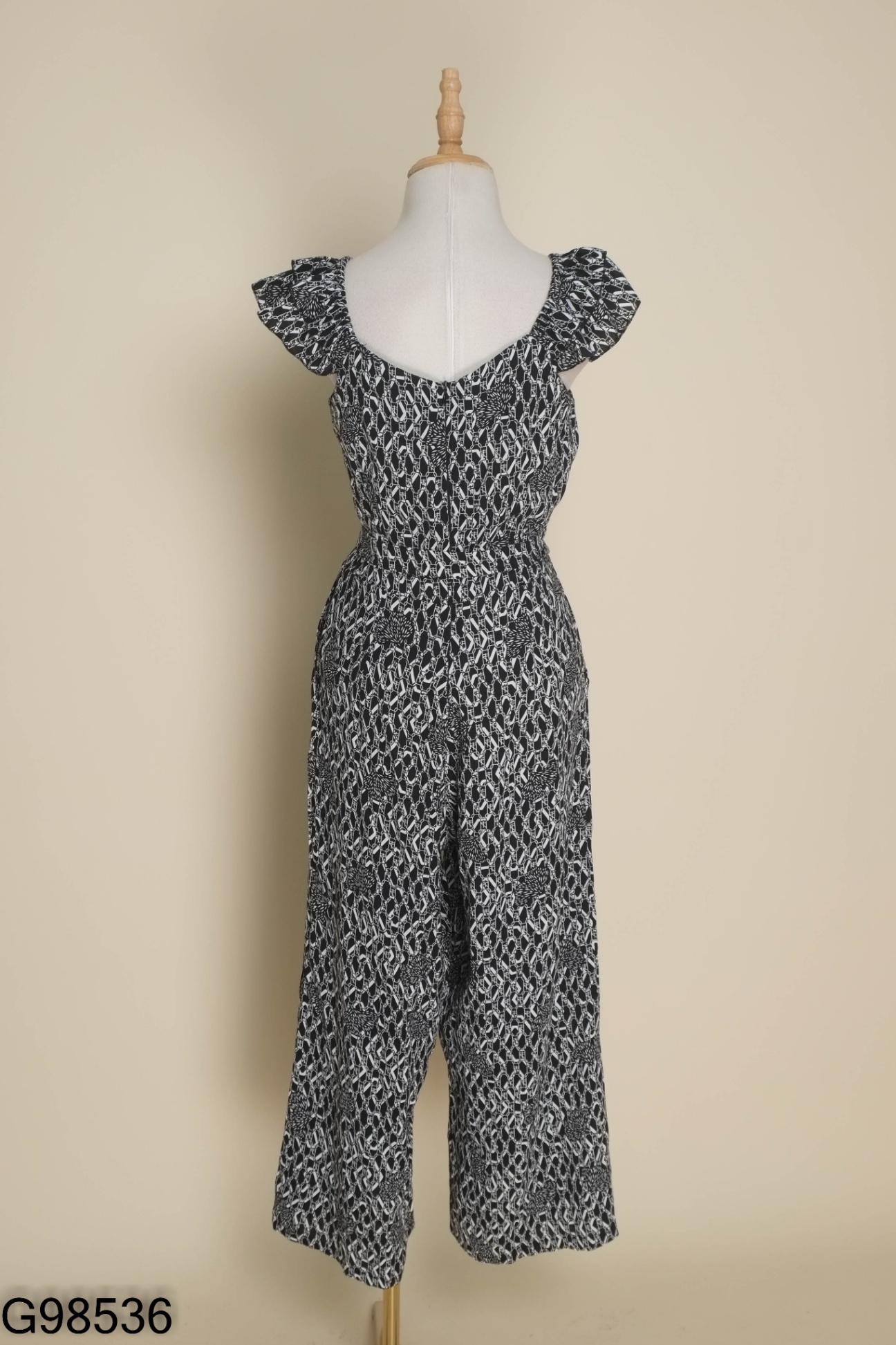 Jumpsuits hai dây đen phối trắng