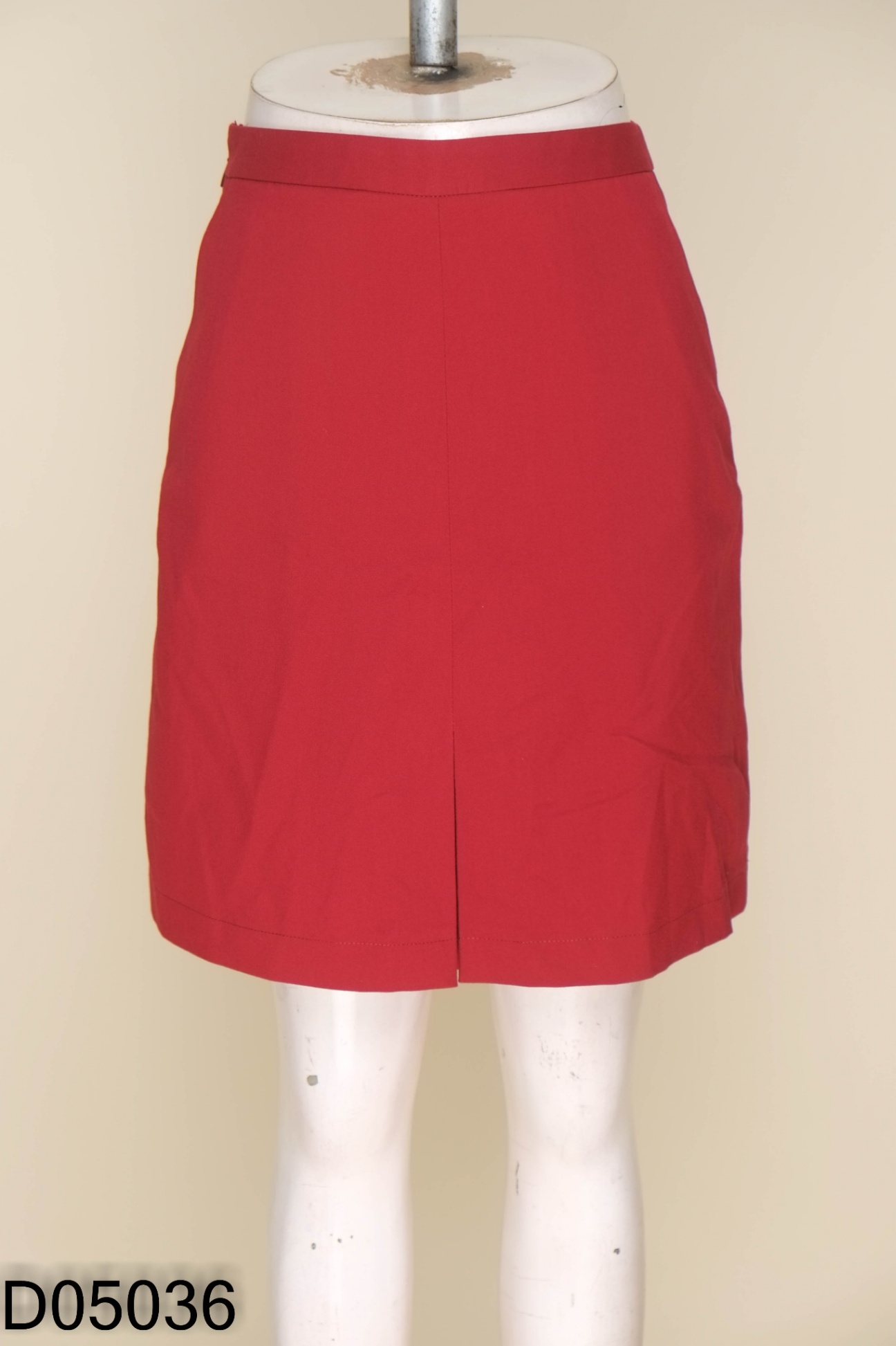 Chân váy REAL.CLOTHES đỏ