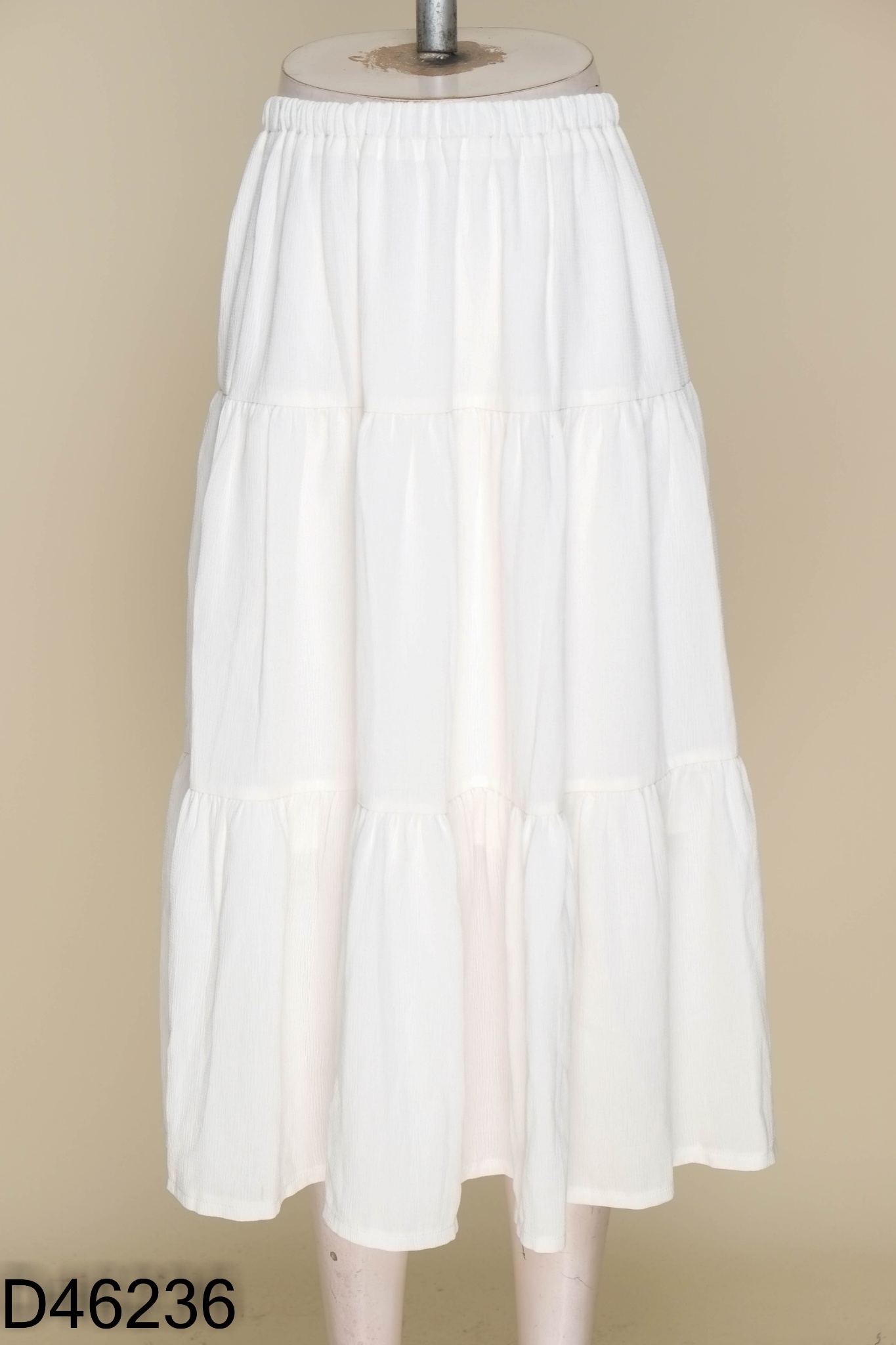 Chân váy twentyfive trắng xếp tầng