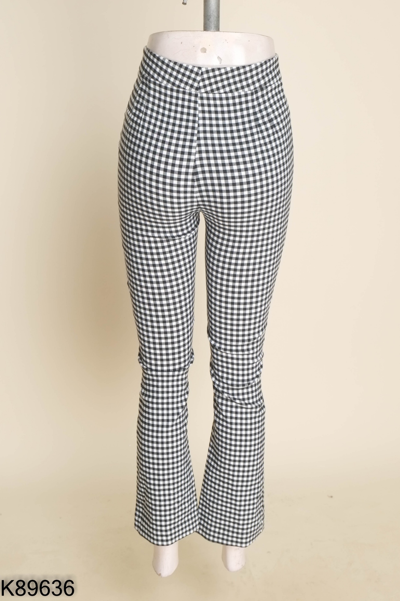 Quần Zara legging kẻ caro đen trắng