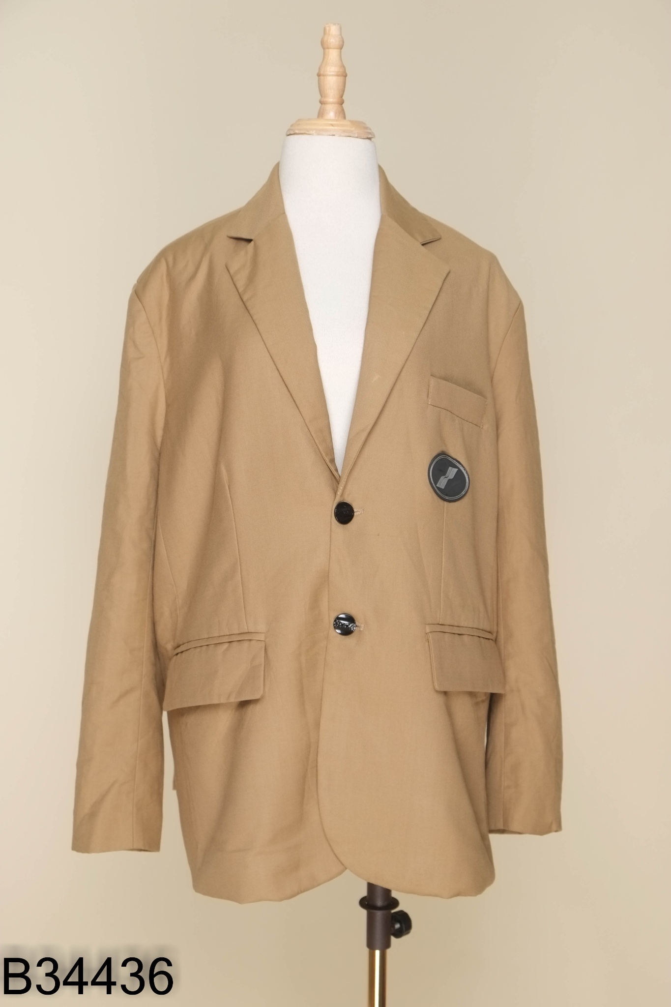 Blazer nâu trơn phối khuy