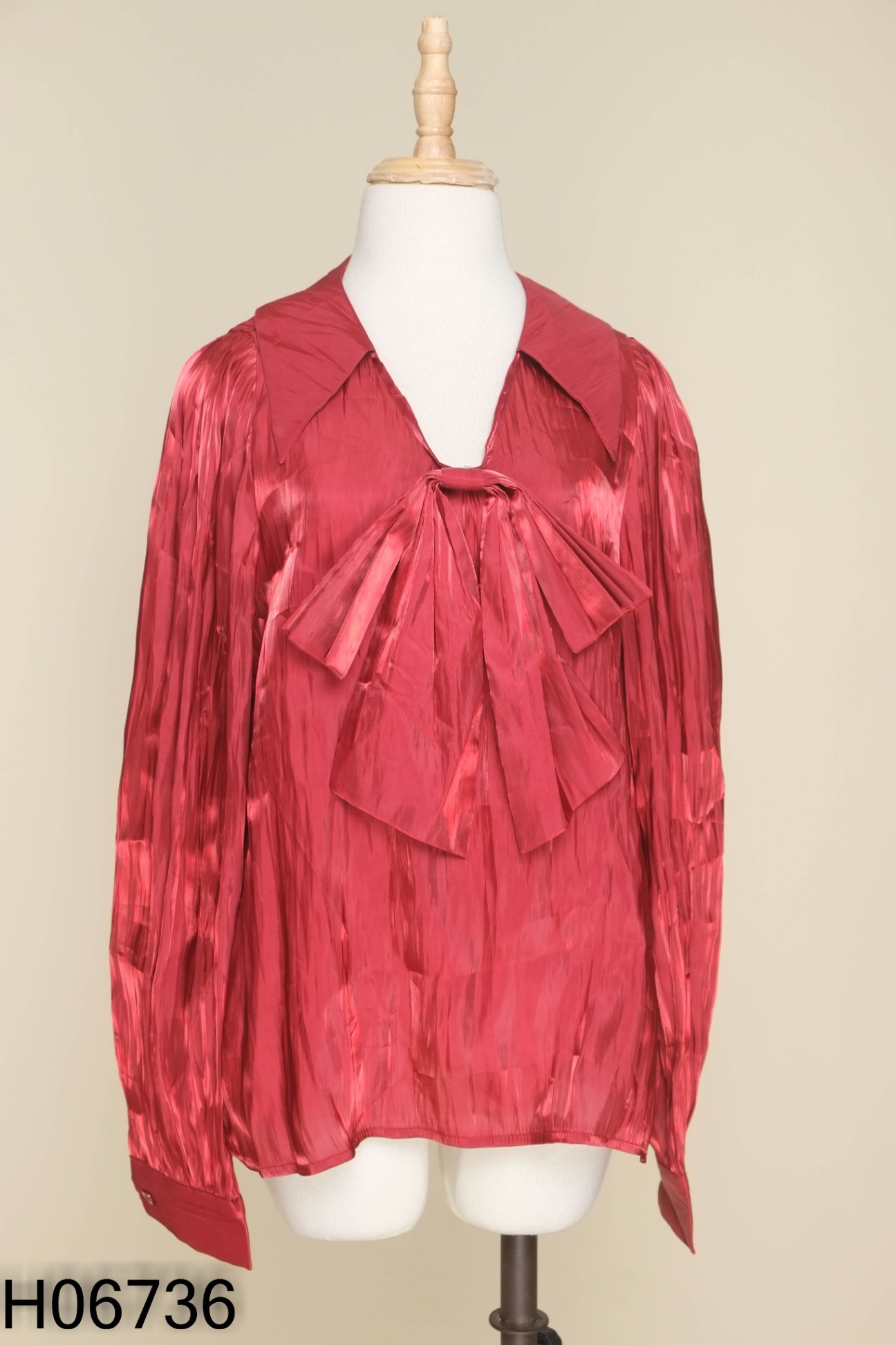 Áo organza đỏ đính nơ