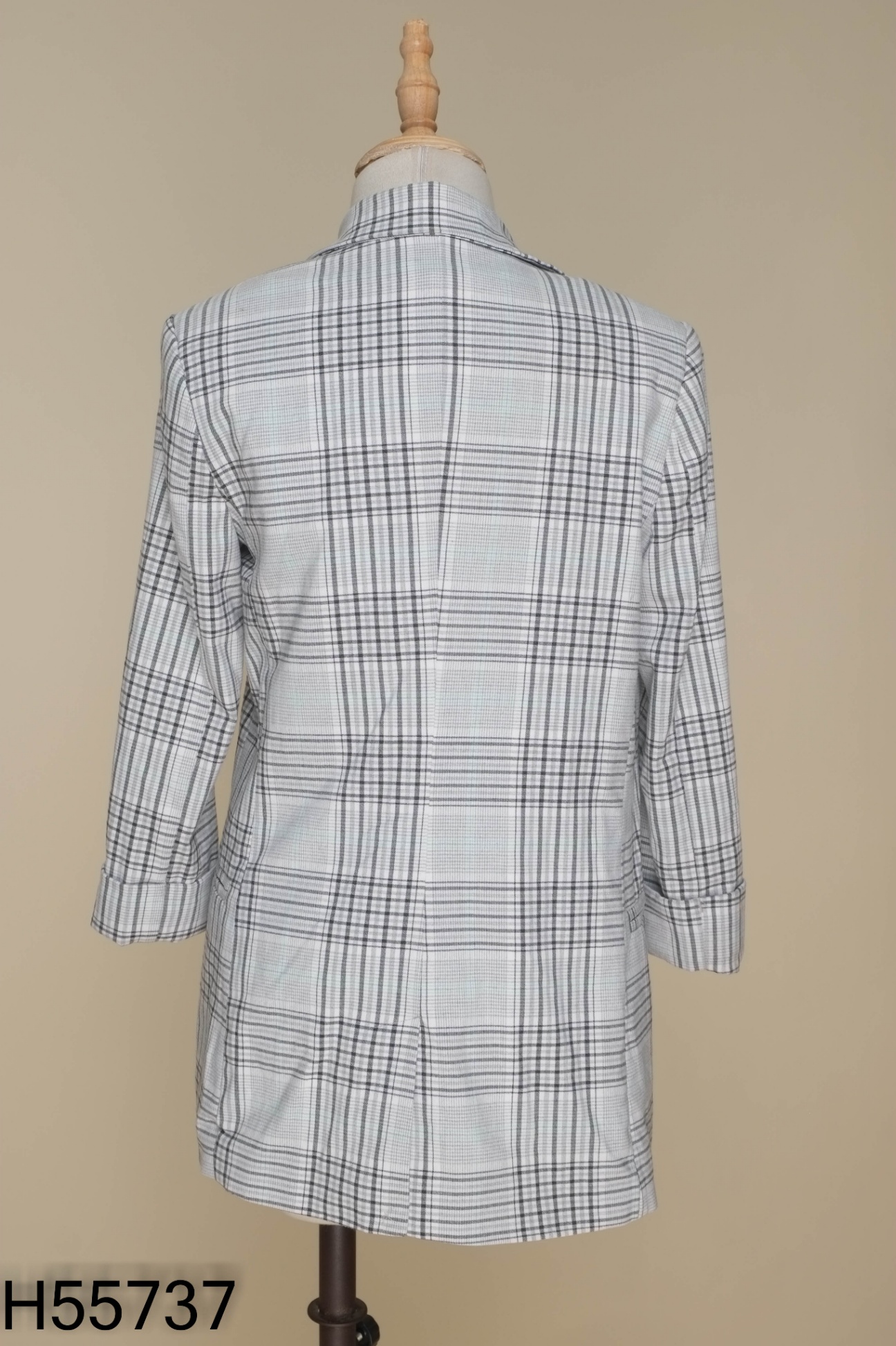 Áo vest trắng sọc đen