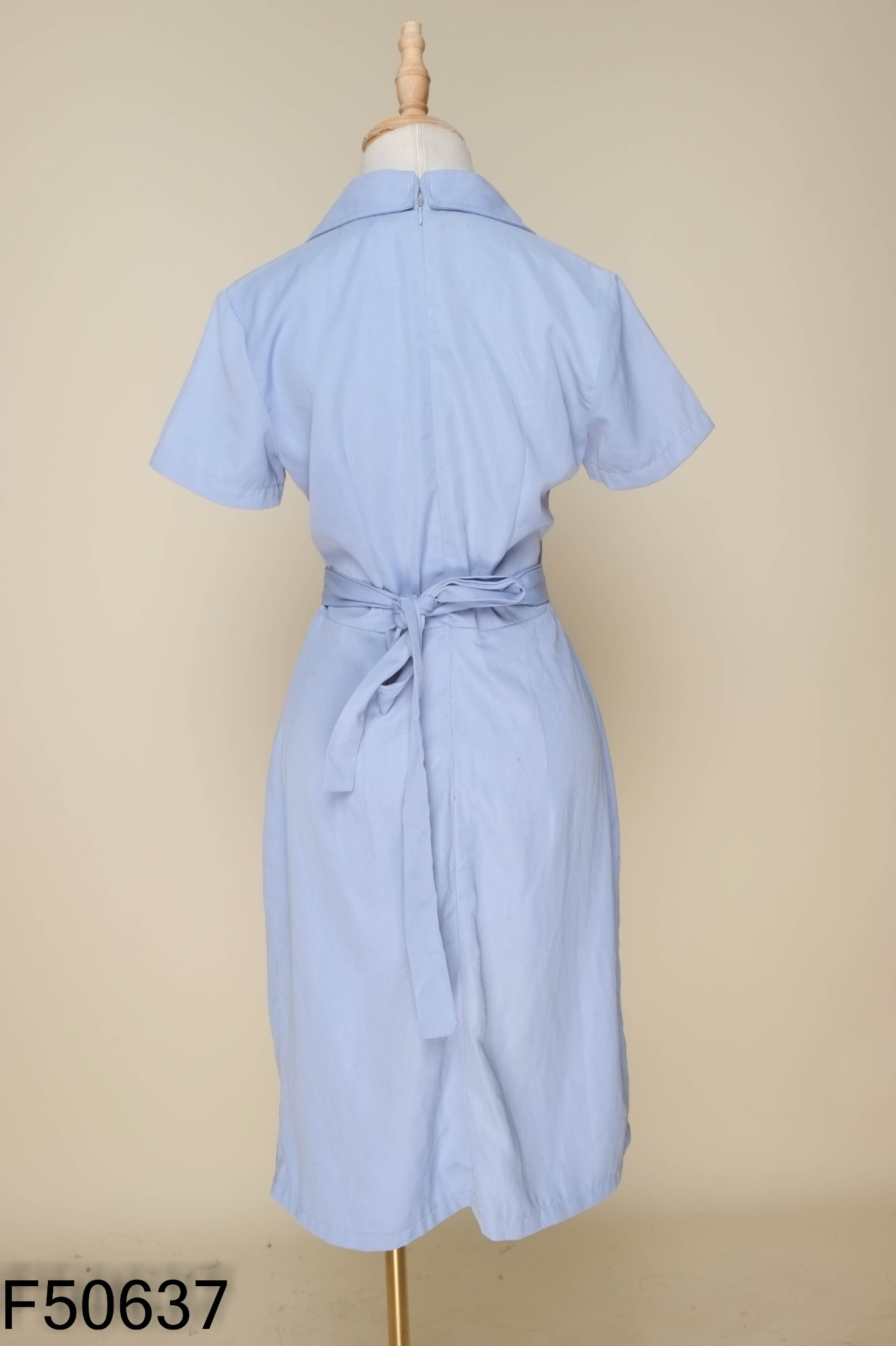 Váy xanh GUMAC cổ sơ mi kèm đai